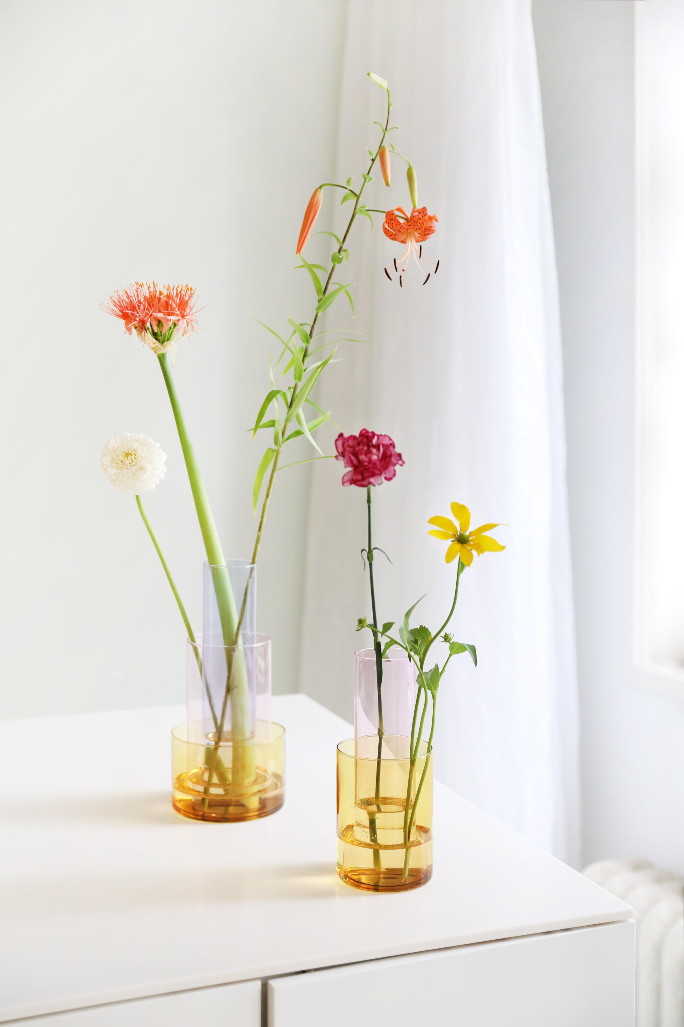 AMPHI vase pink with yellow