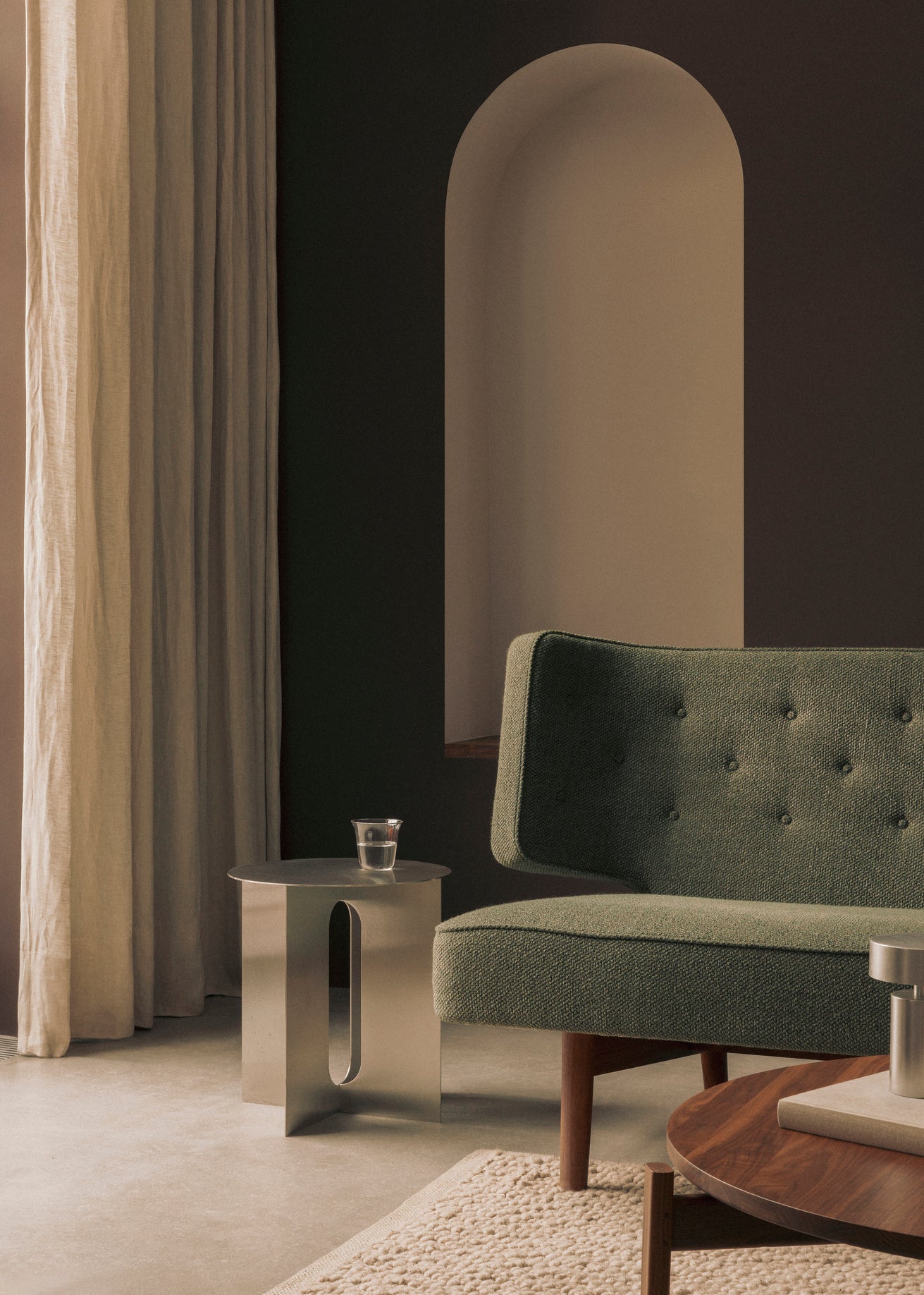 Beistelltisch ANDROGYNE aus Stahl