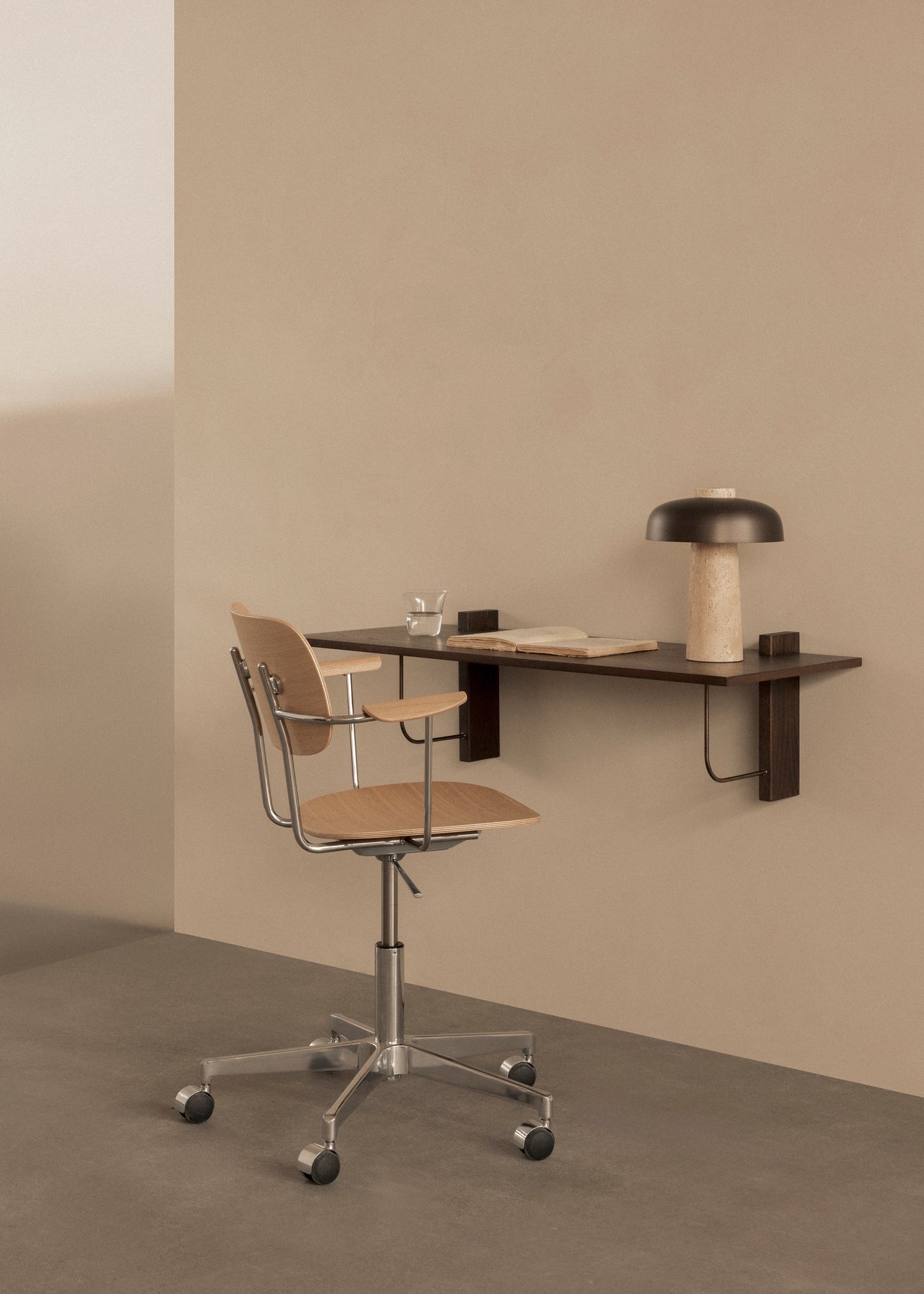 Schreibtisch CORBEL dunkle Eichenfurnier