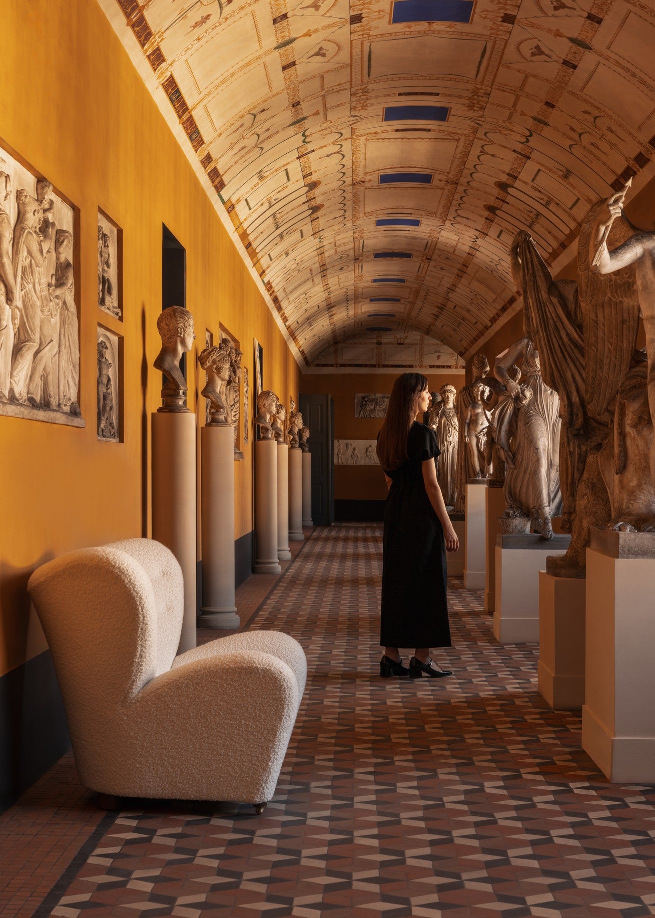 THE TIRED MAN Armchair sheepskin