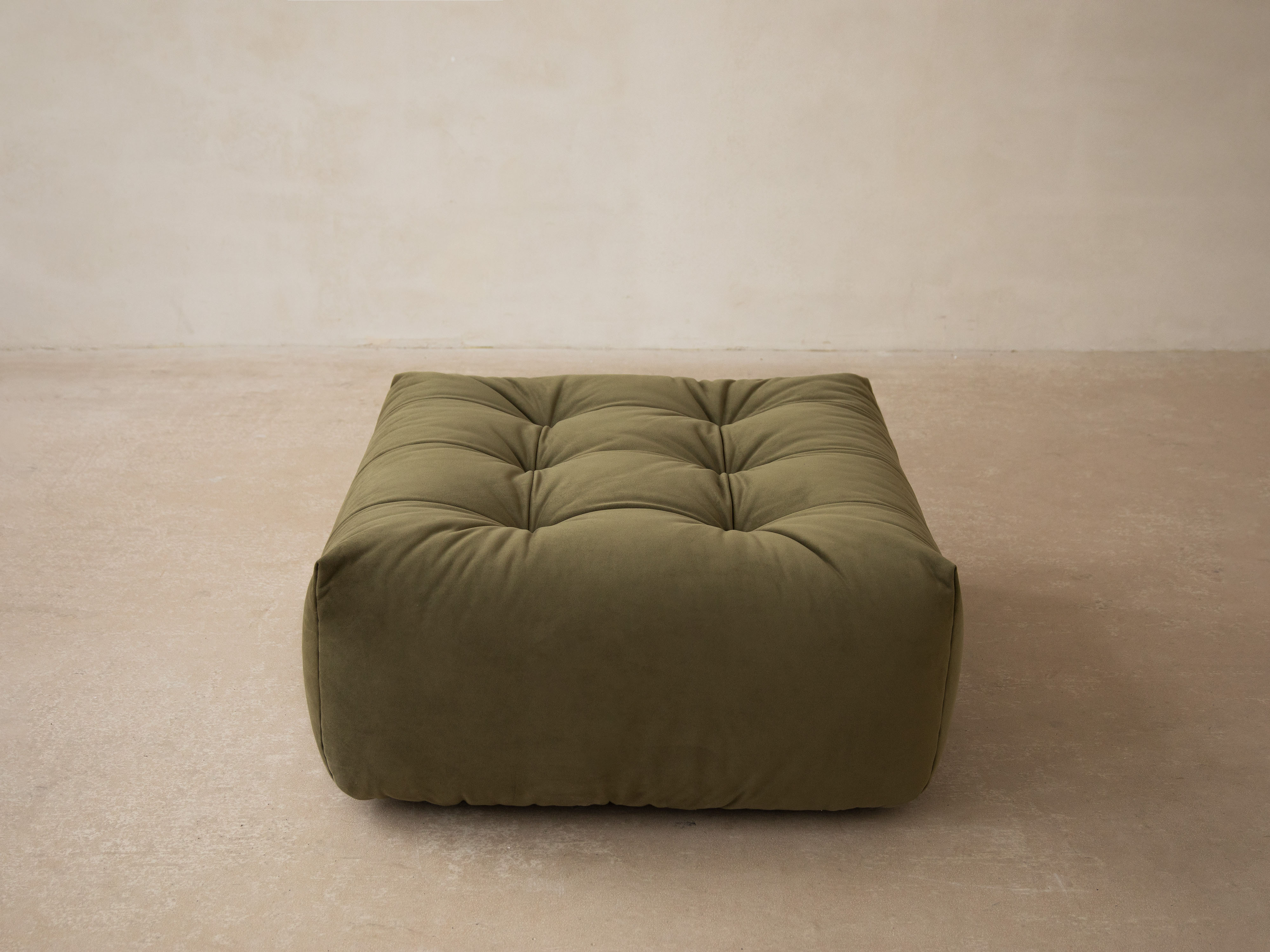 BLOOM dark beige pouf chenille