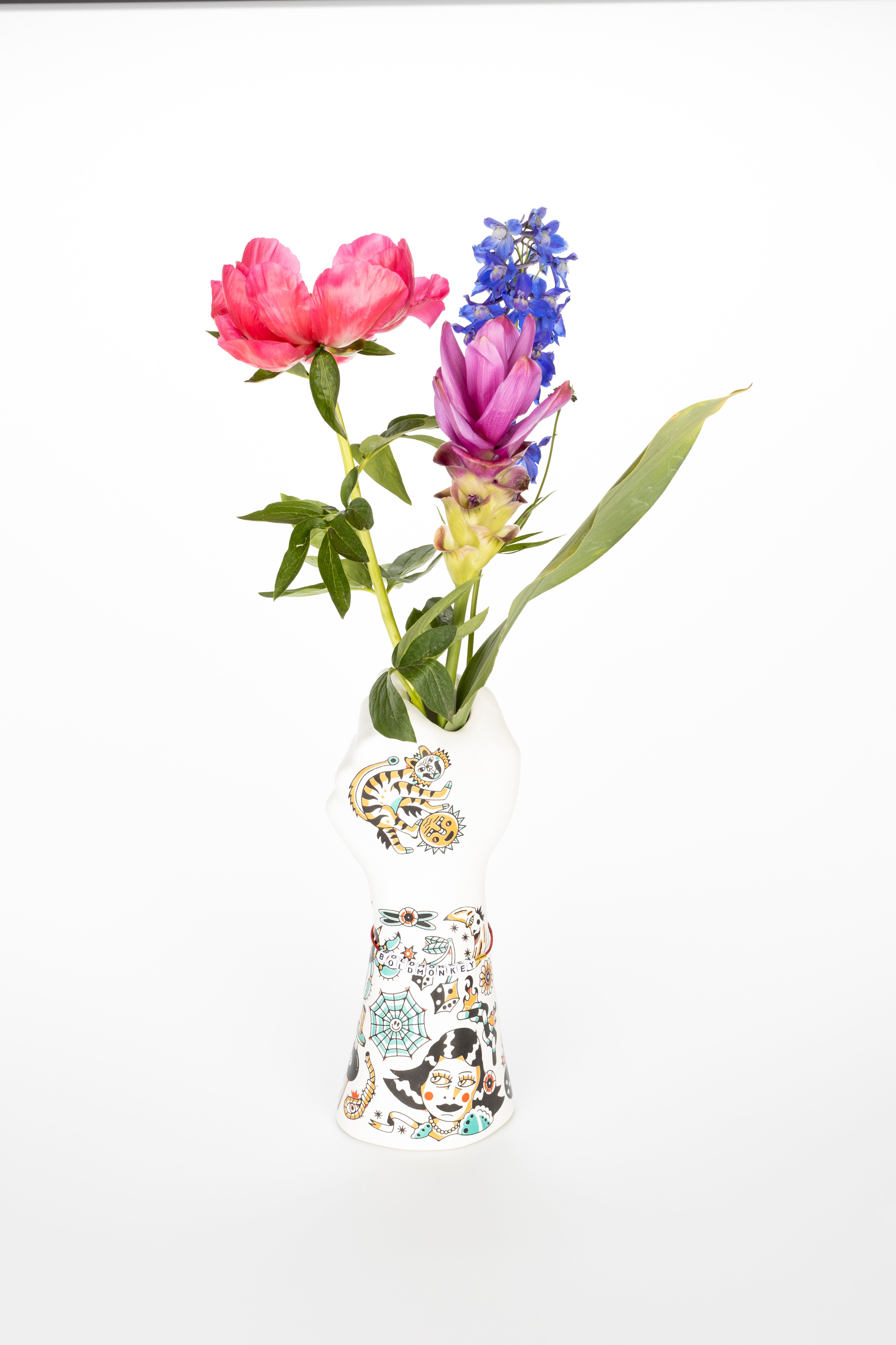 LIBERTY MATTERS vase white with colorful pattern