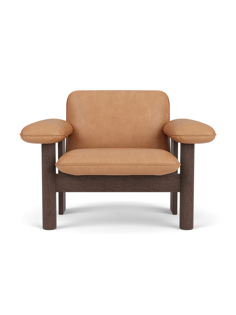 BRASILIA armchair in cognac leather with a dark oak base