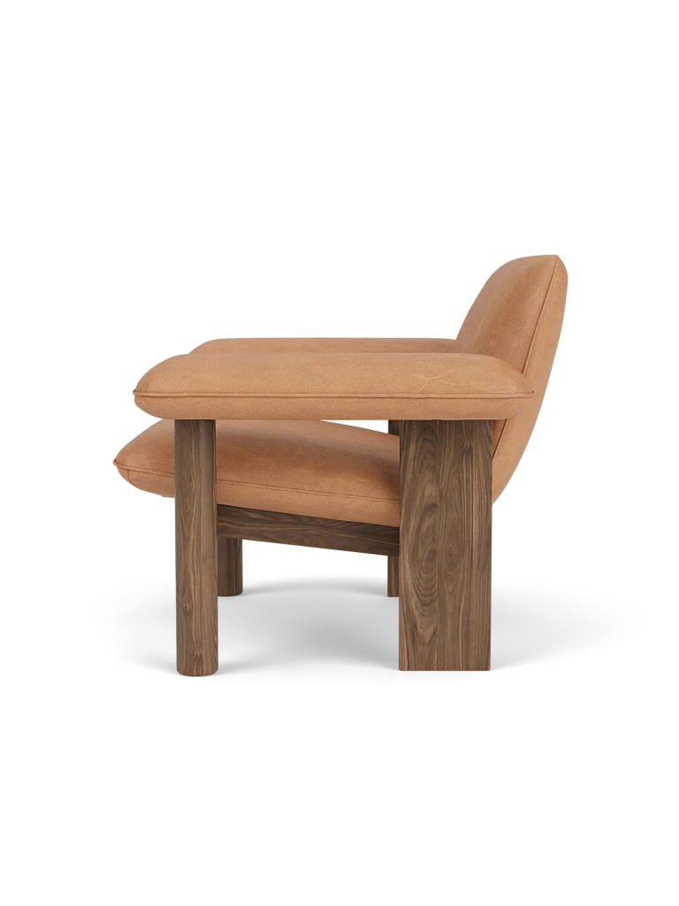 BRASILIA armchair in cognac leather with walnut base