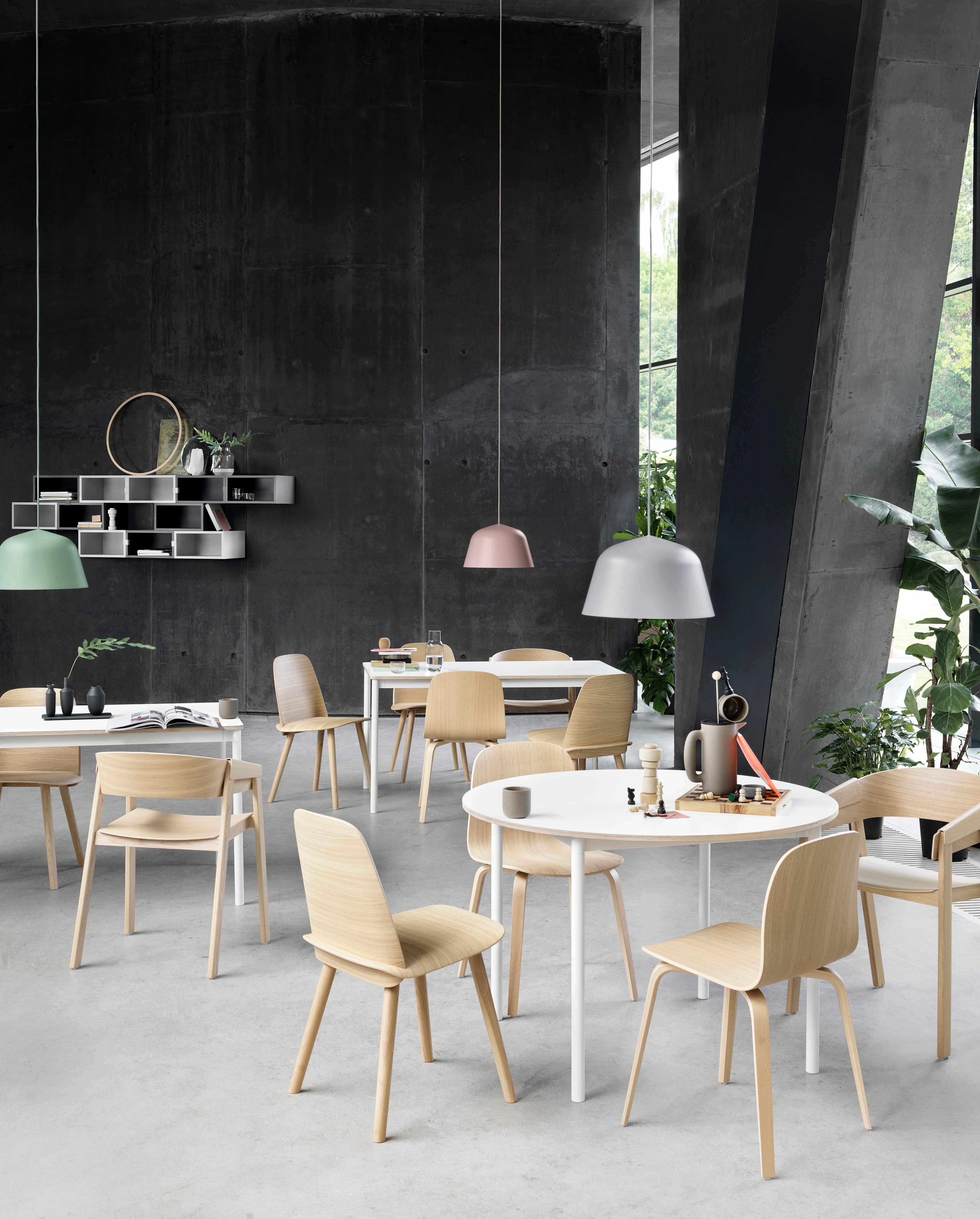 BASE White Round Table