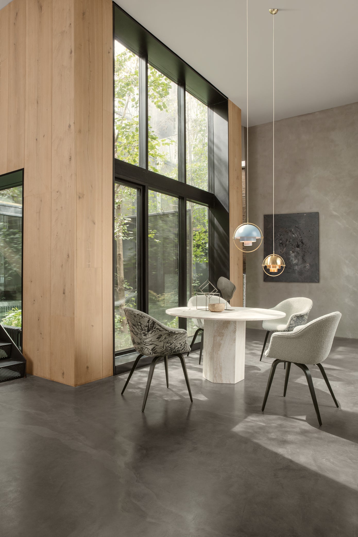 Runder Tisch EPIC creme Travertin