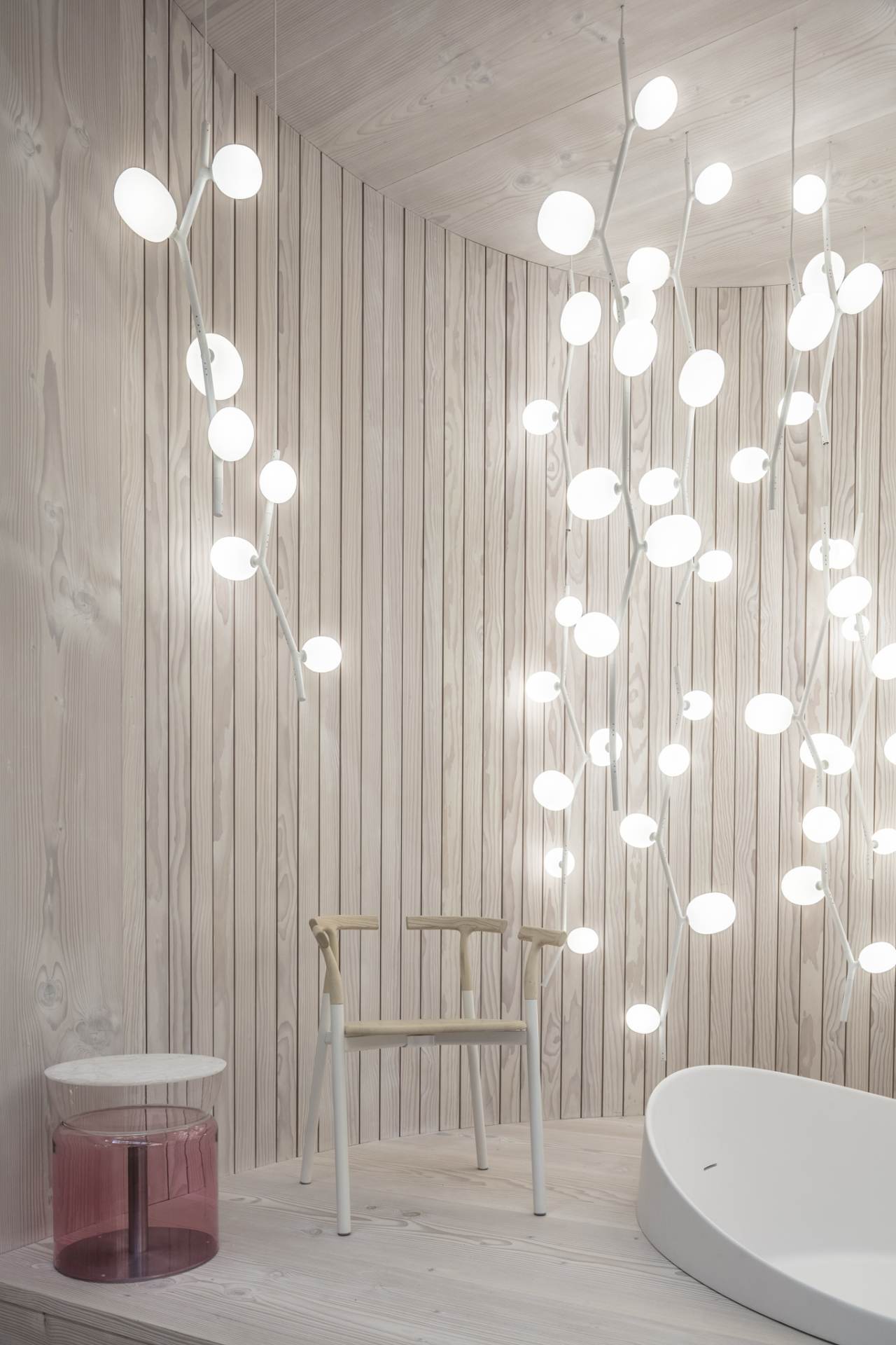 Efeu -Hanglampe - vertikales Mattglas