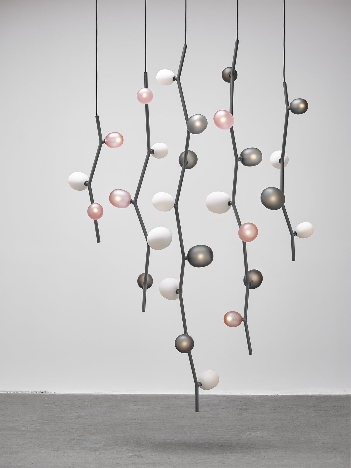 Efeu -Hanglampe - vertikales Mattglas