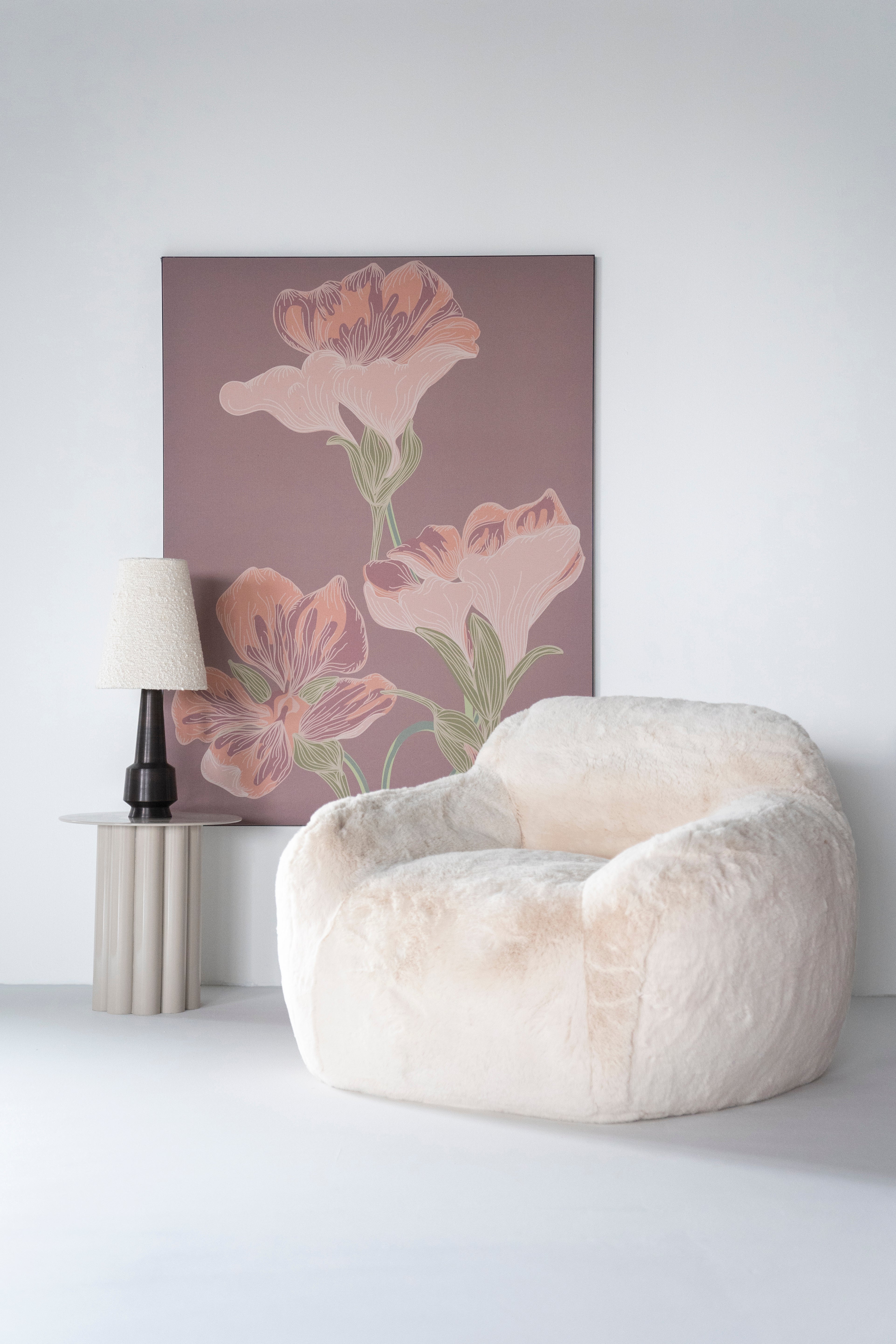 Tischlampe DAWN hellbeige mit dunkelbraunem Fuß