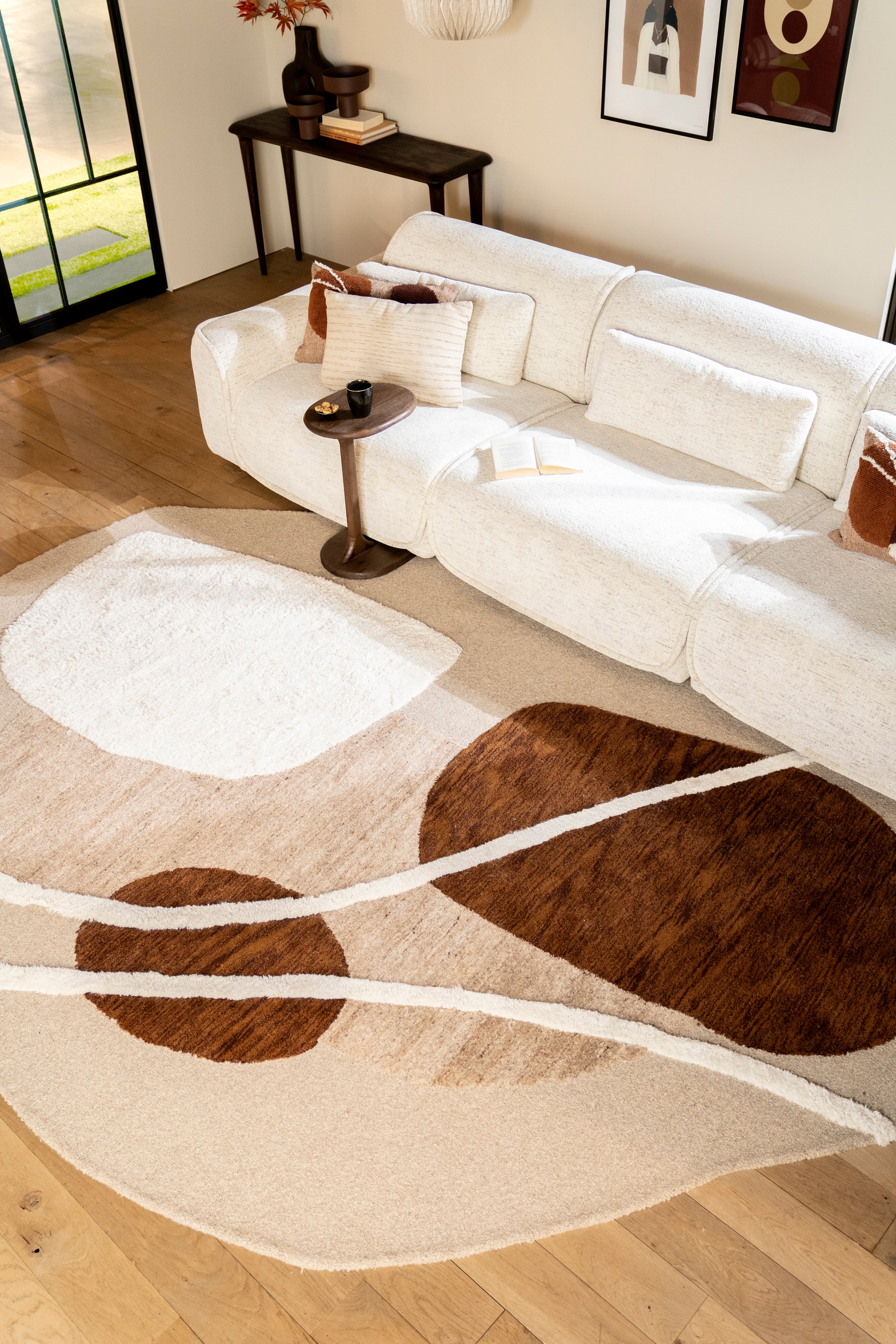 Oval rug OGANI beige with brown