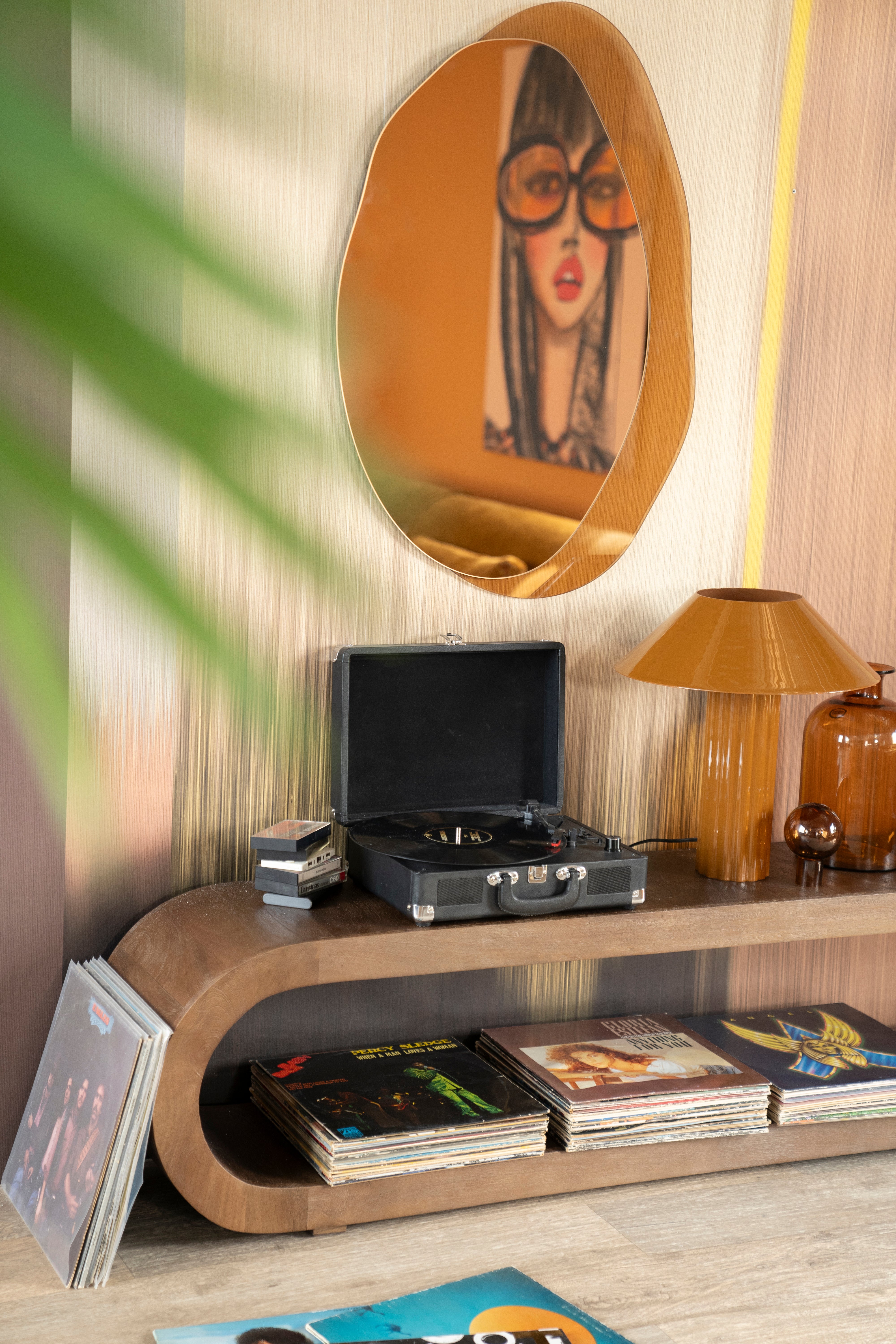 PALLAS mustard table lamp