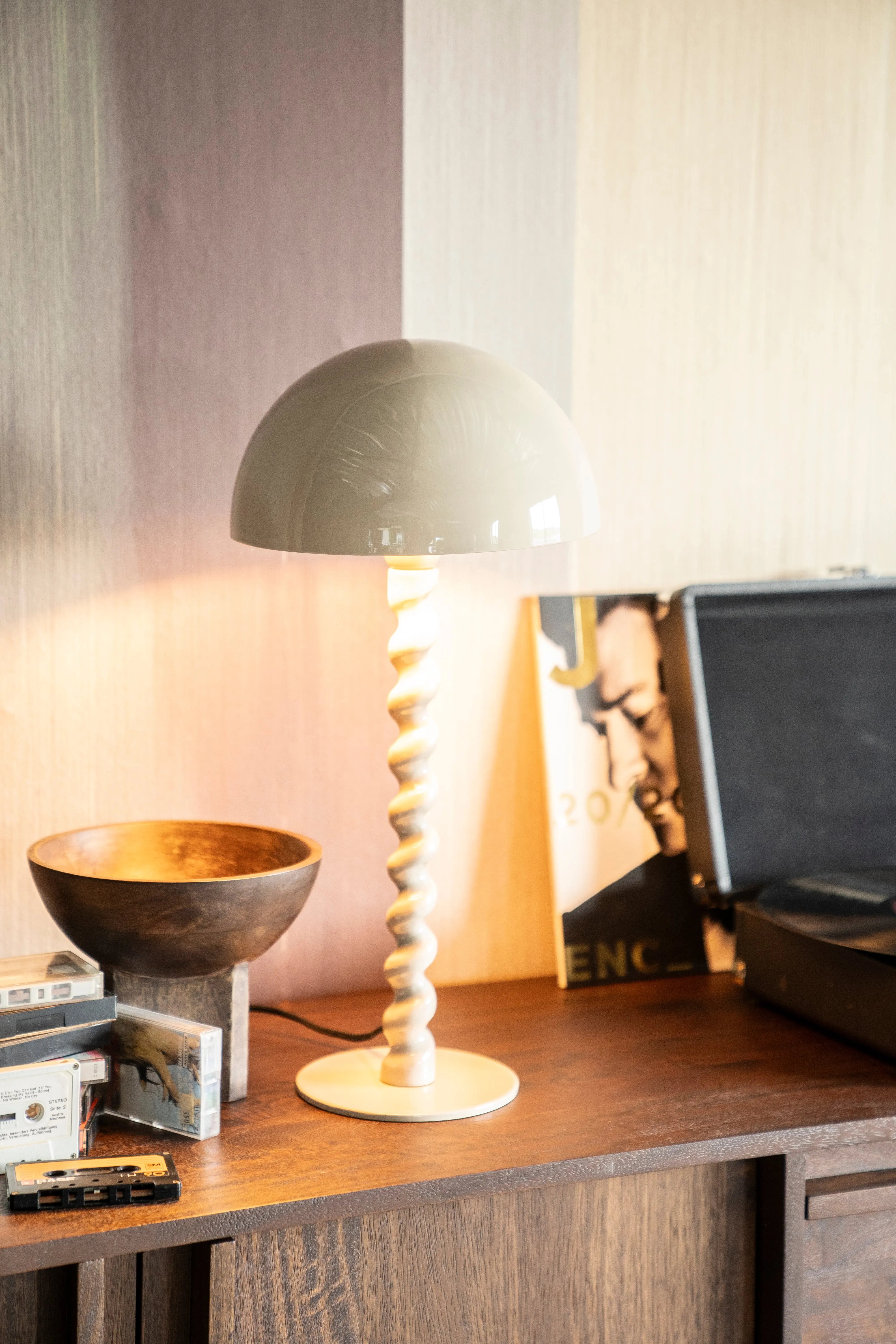 Lampa stołowa LUOX beżowy – drewno, By Boo