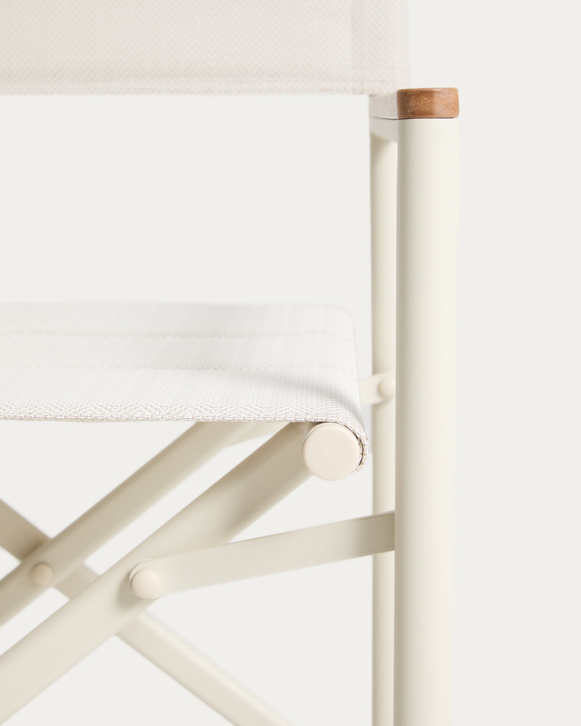 TISNO taupe folding garden chair