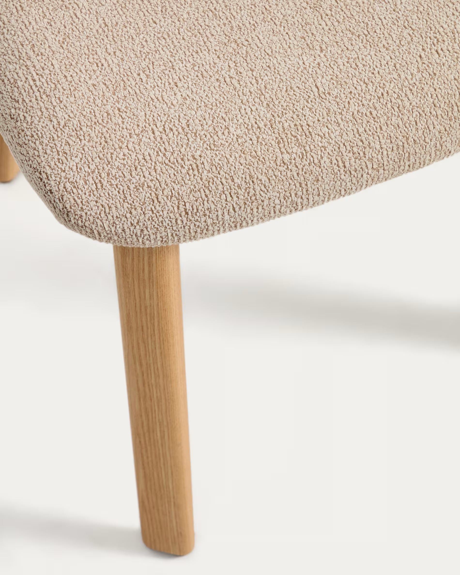 Krzesło MEILA beżowy szenil z jesionową podstawą