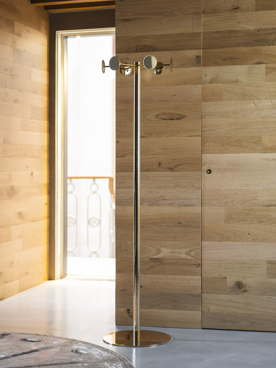 Stehender Kleiderständer CHAPERON goldfarben