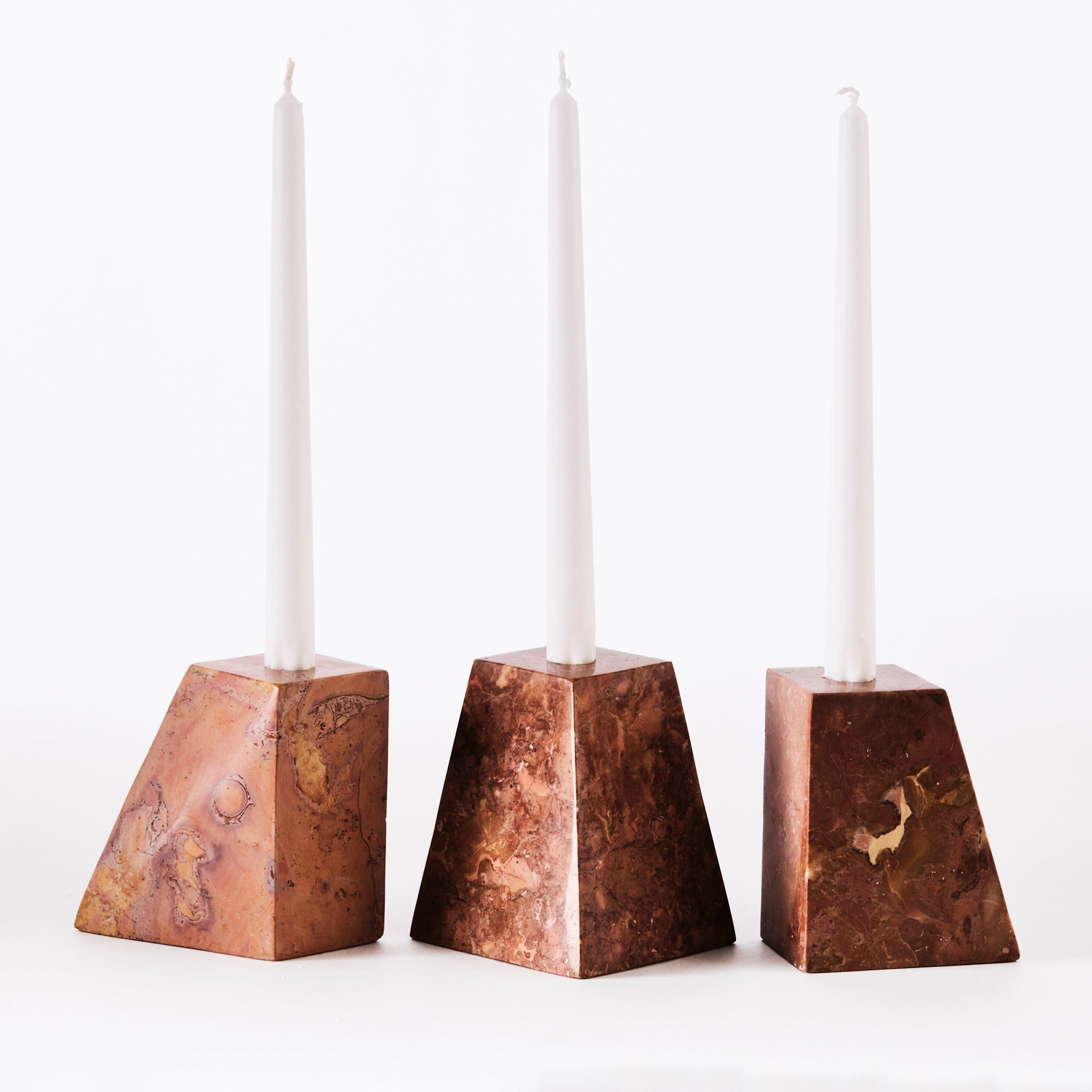 Set von Kerzenhaltern PYRAMID orange Marmor