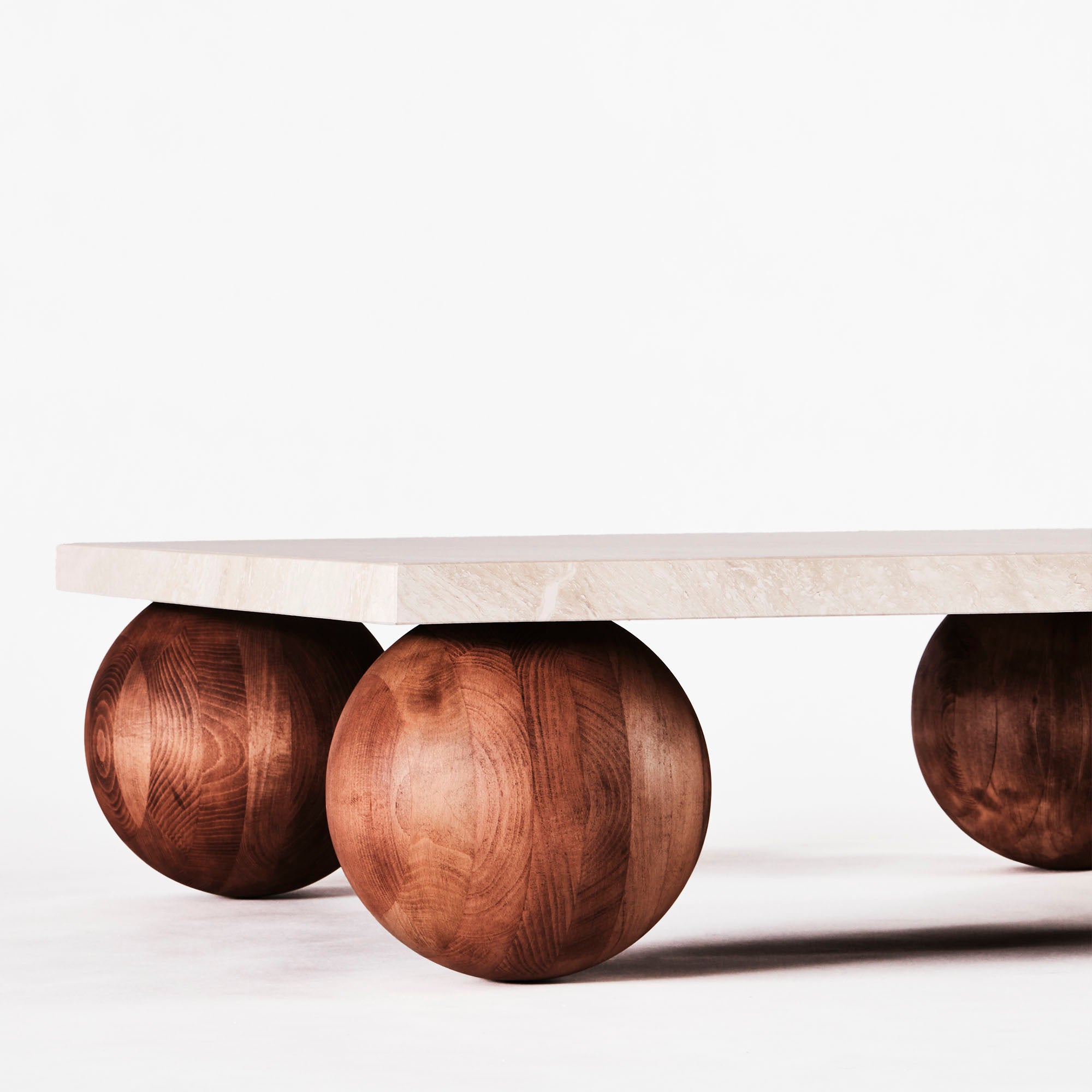 SPHERE coffee table with travertine marble and ash base