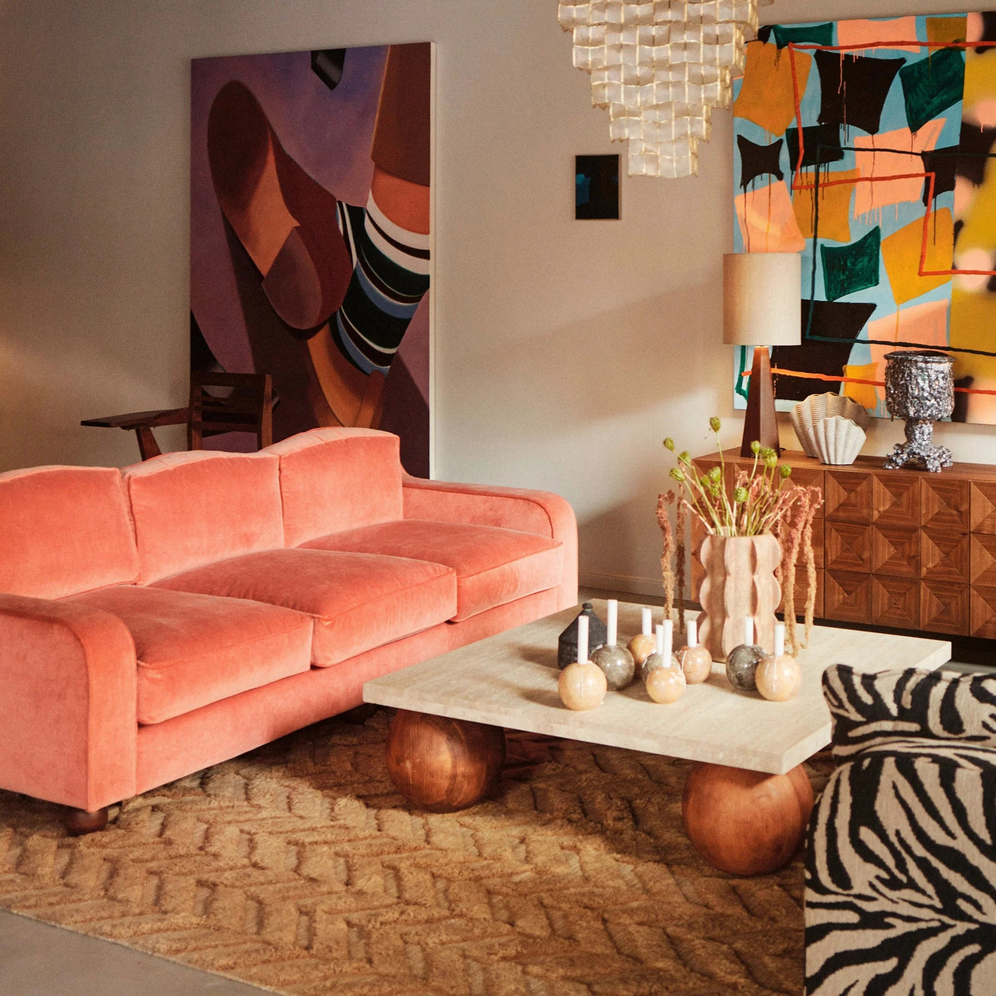 SPHERE coffee table with travertine marble and ash base