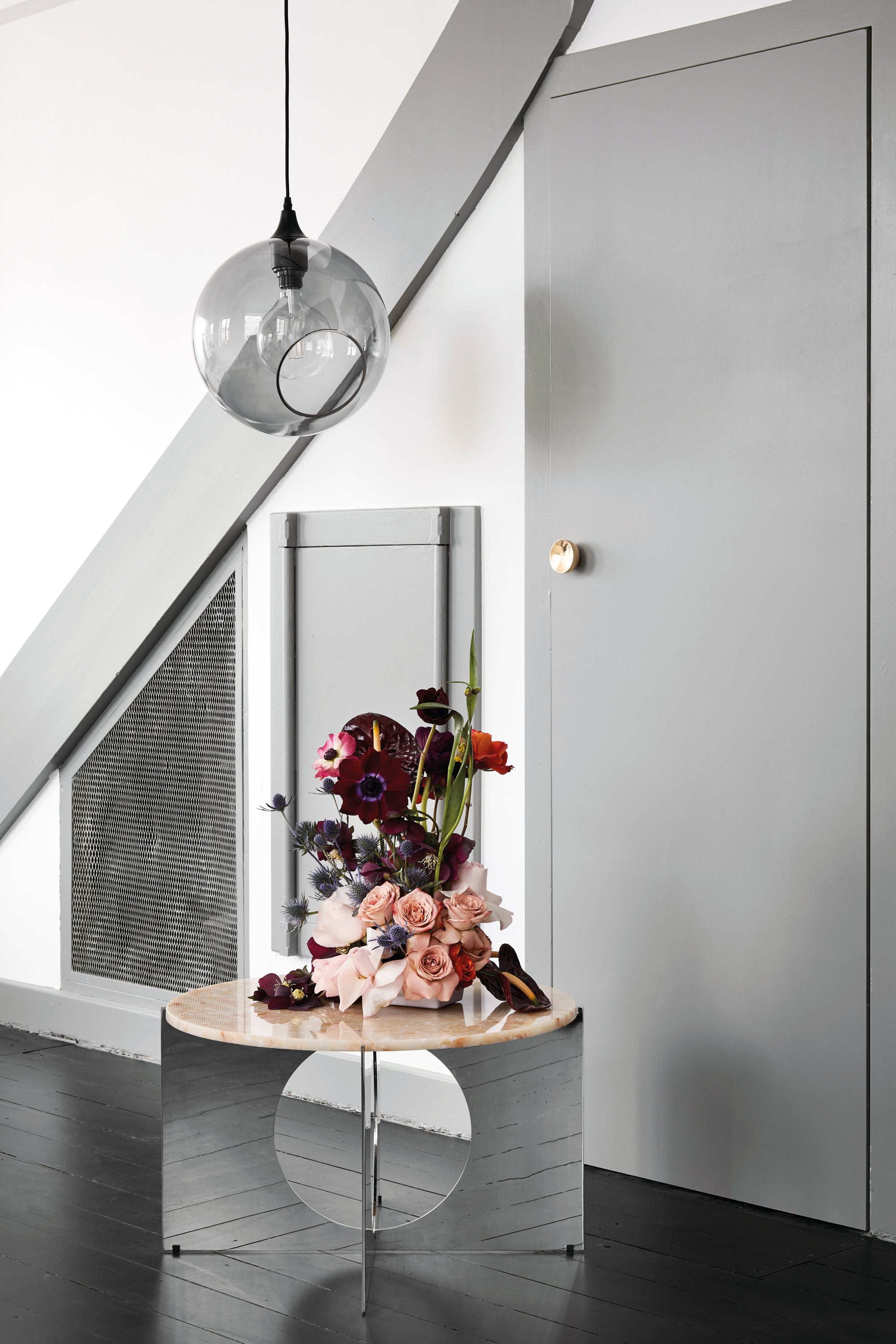 BALLROOM pendant lamp in smoky finish with black detailing