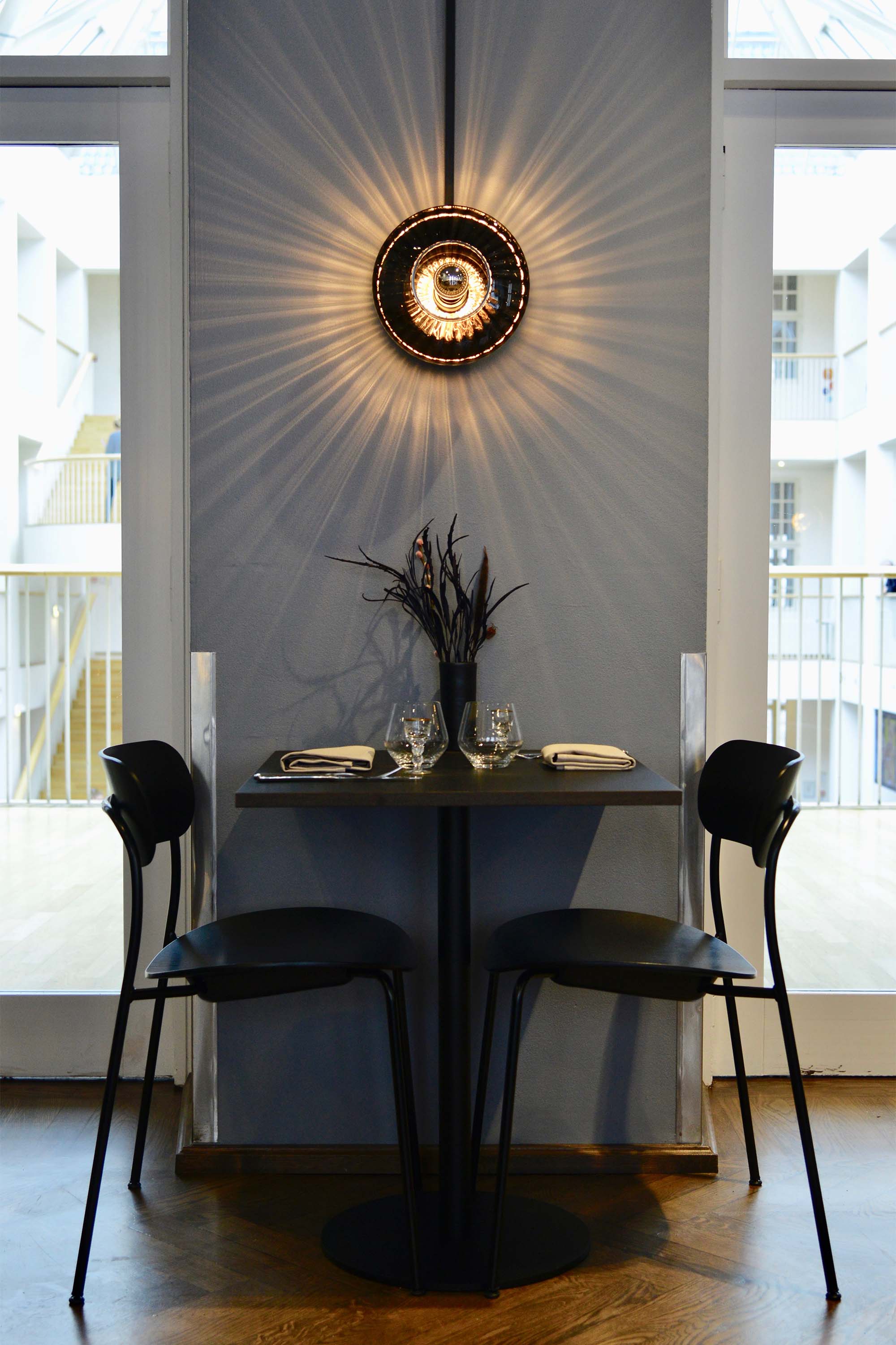 Wandleuchte NEW WAVE OPTIC aus Glas