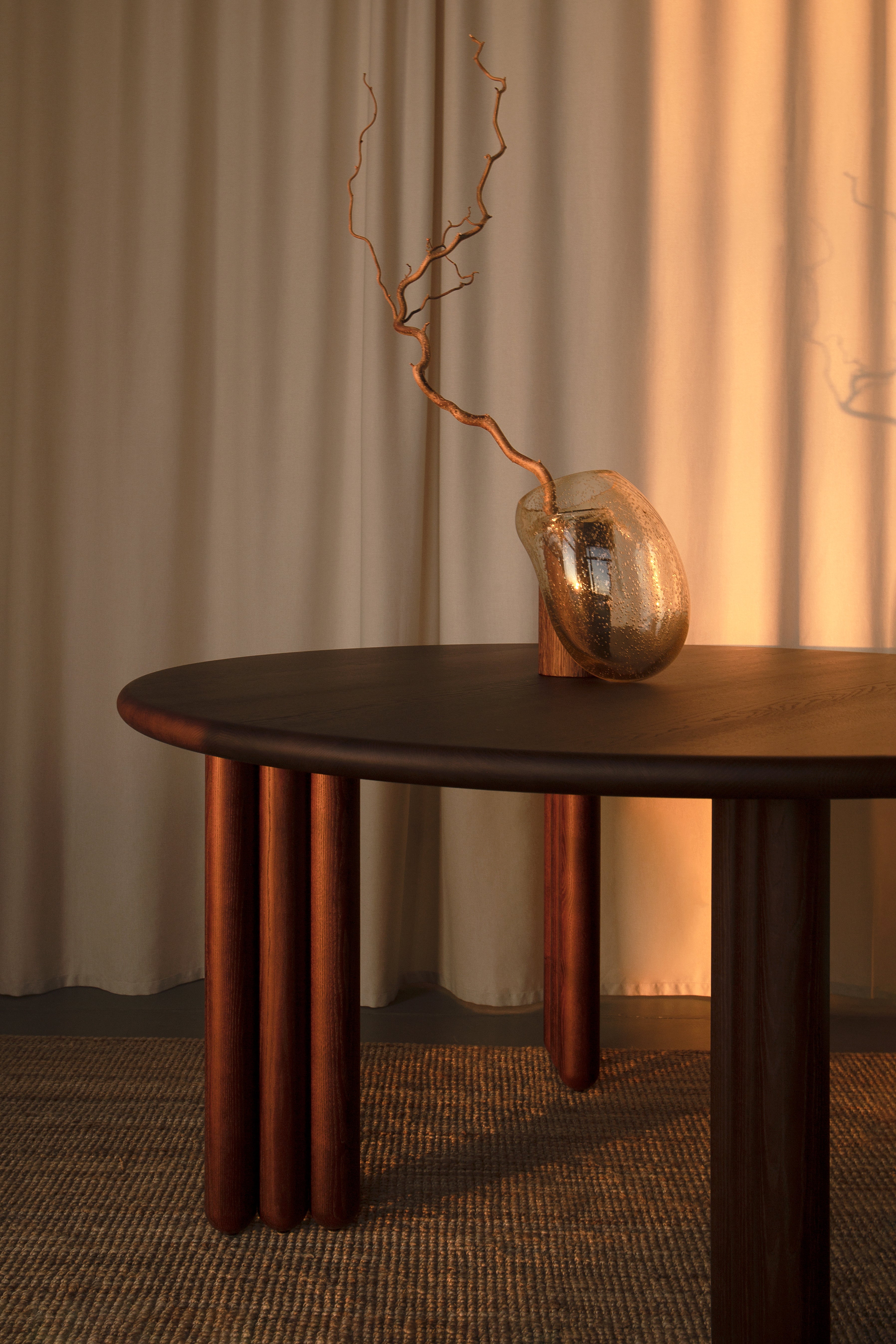 Round Table FLOCK Brown Ash Wood