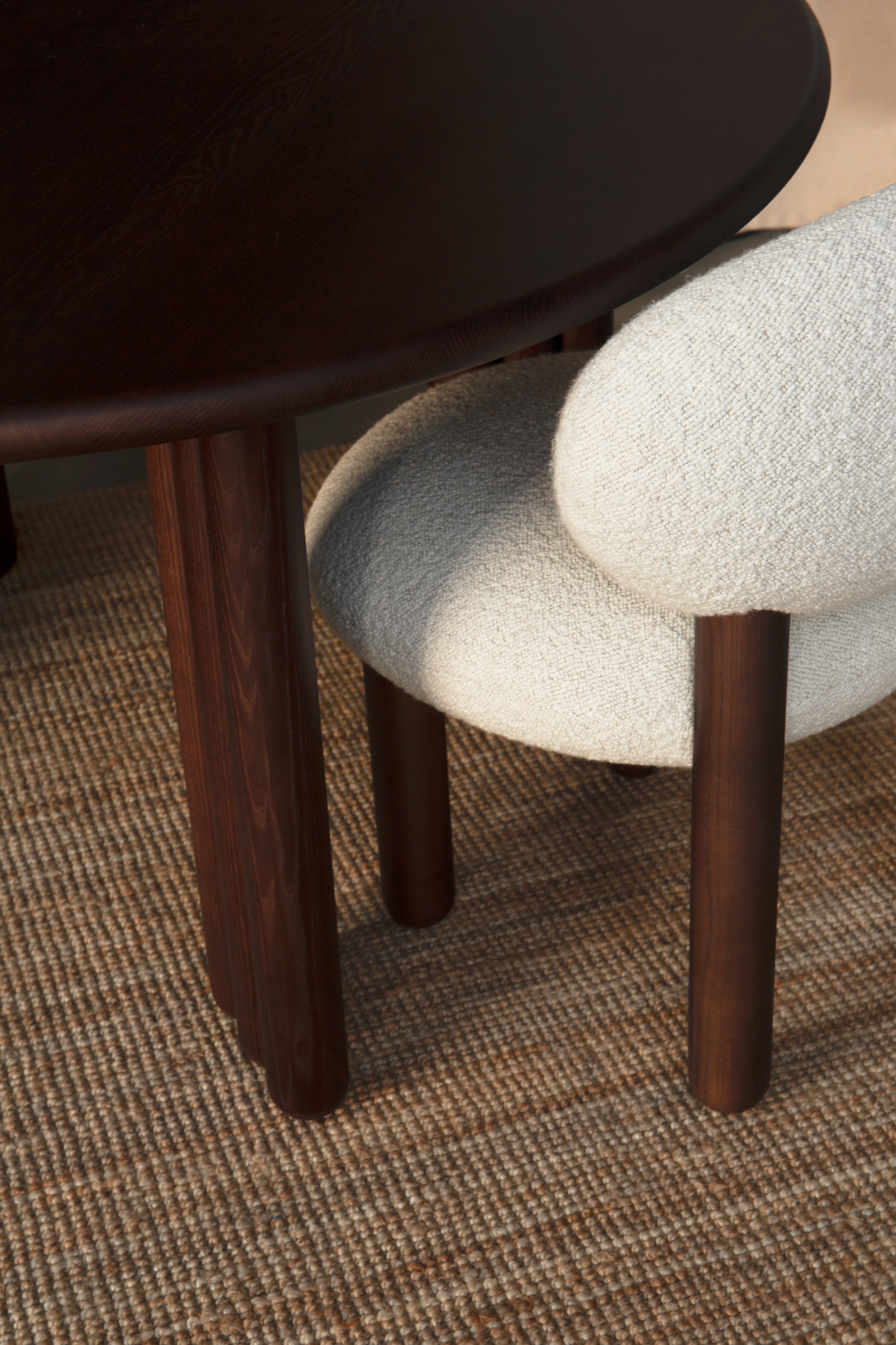 Round Table FLOCK Brown Ash Wood