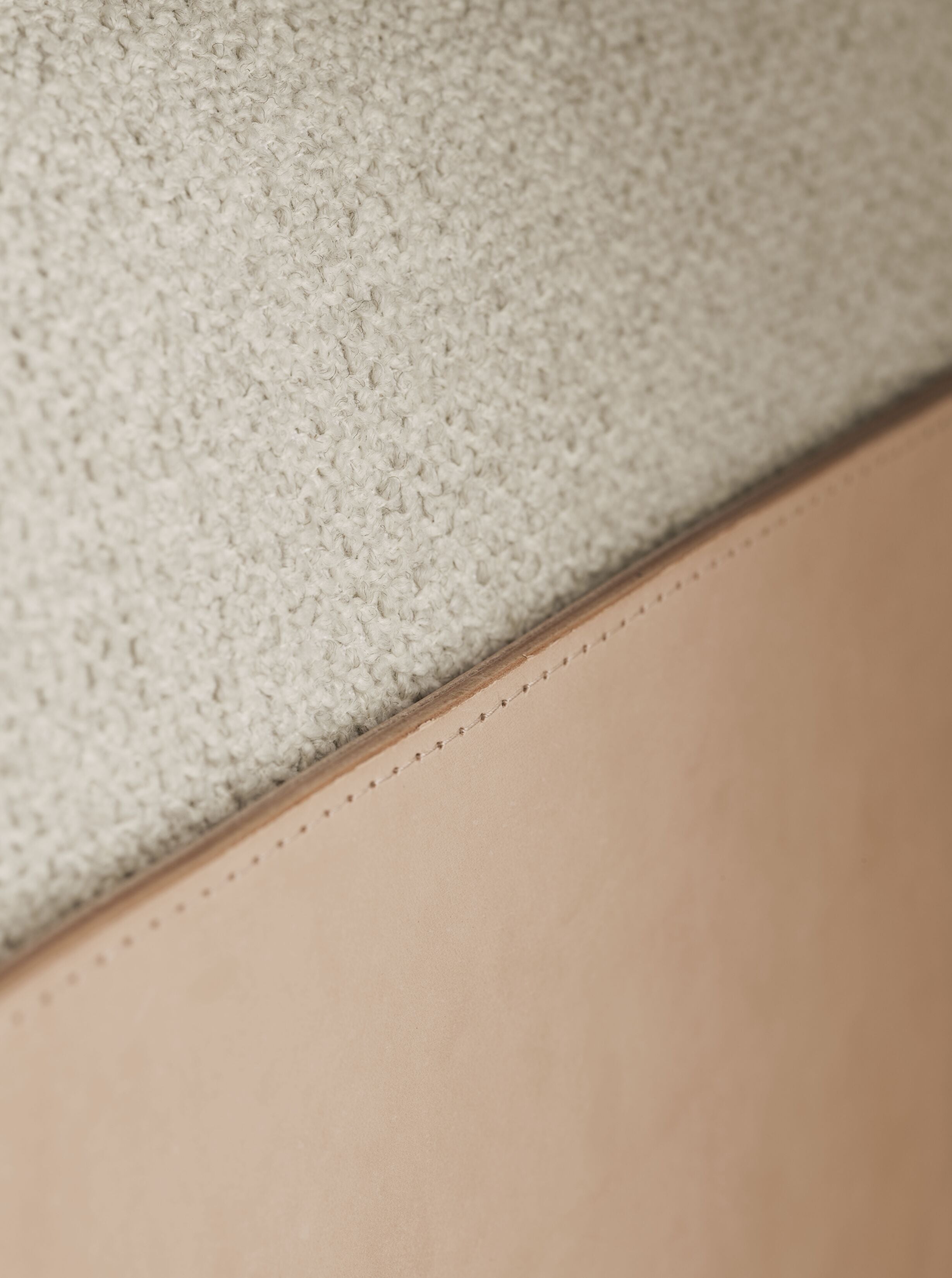 Tauch -Sessel natürliches Leder mit weißer Basis