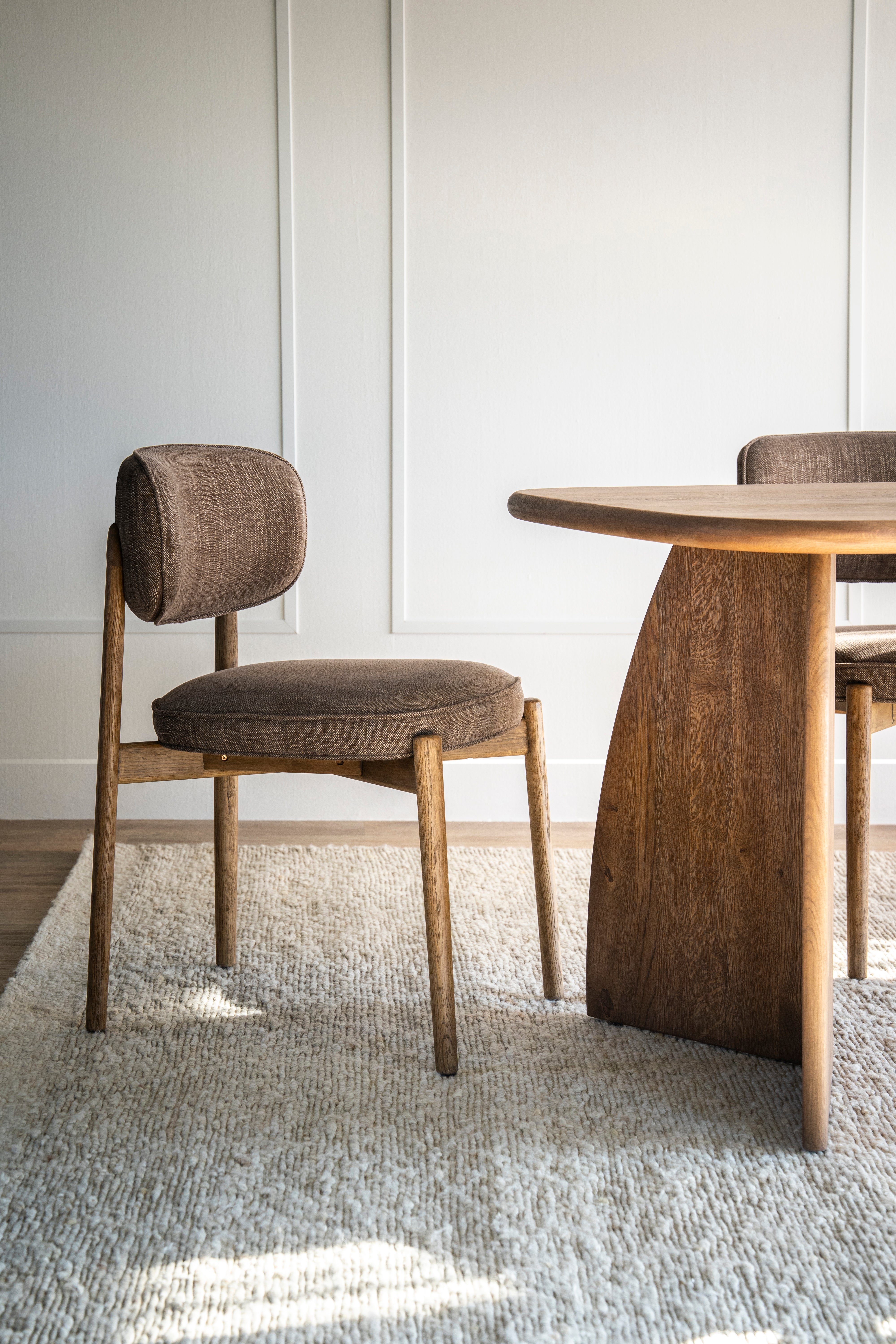 RUNE Chair in brown with a light oak base