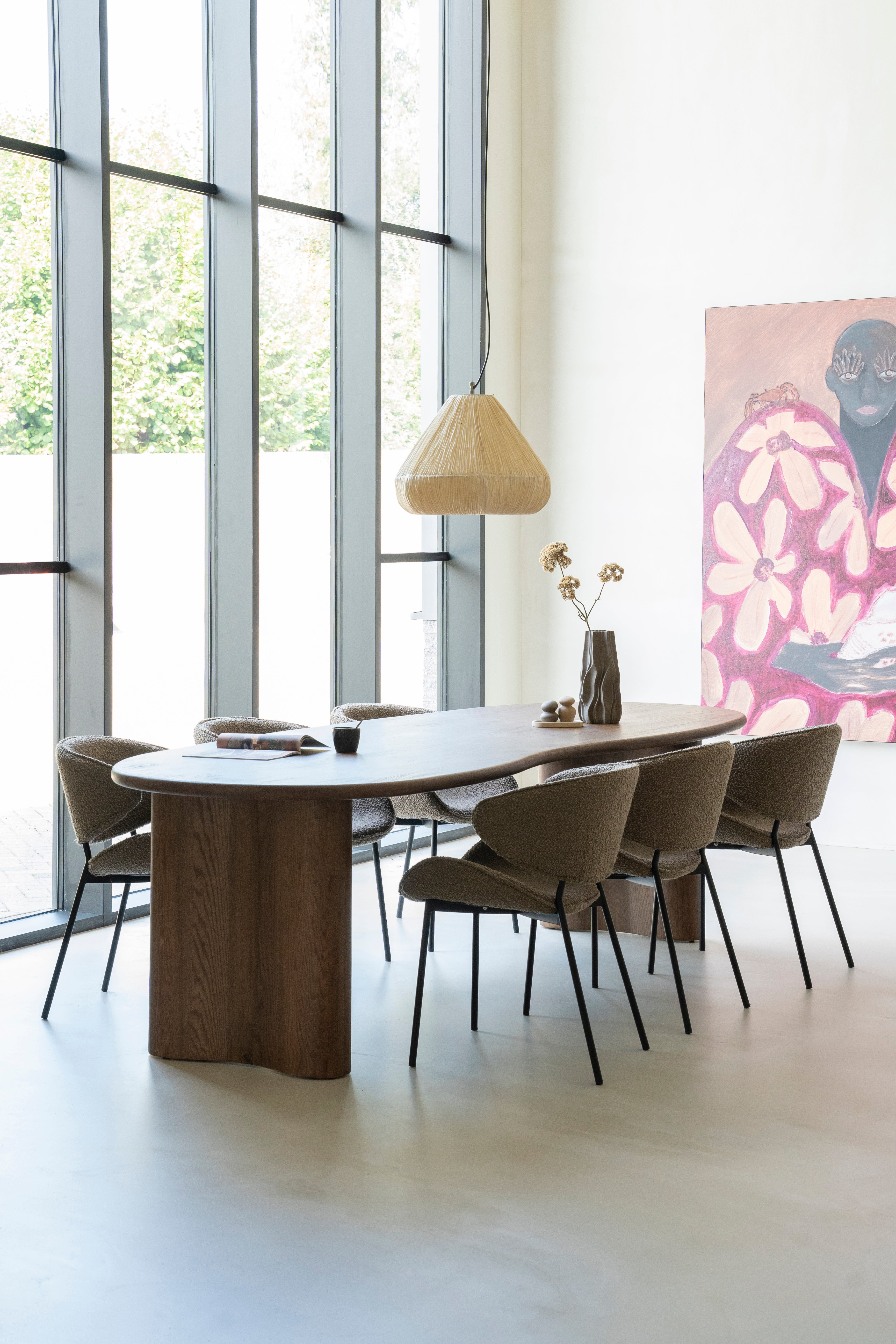 TESS Chair brown with black base