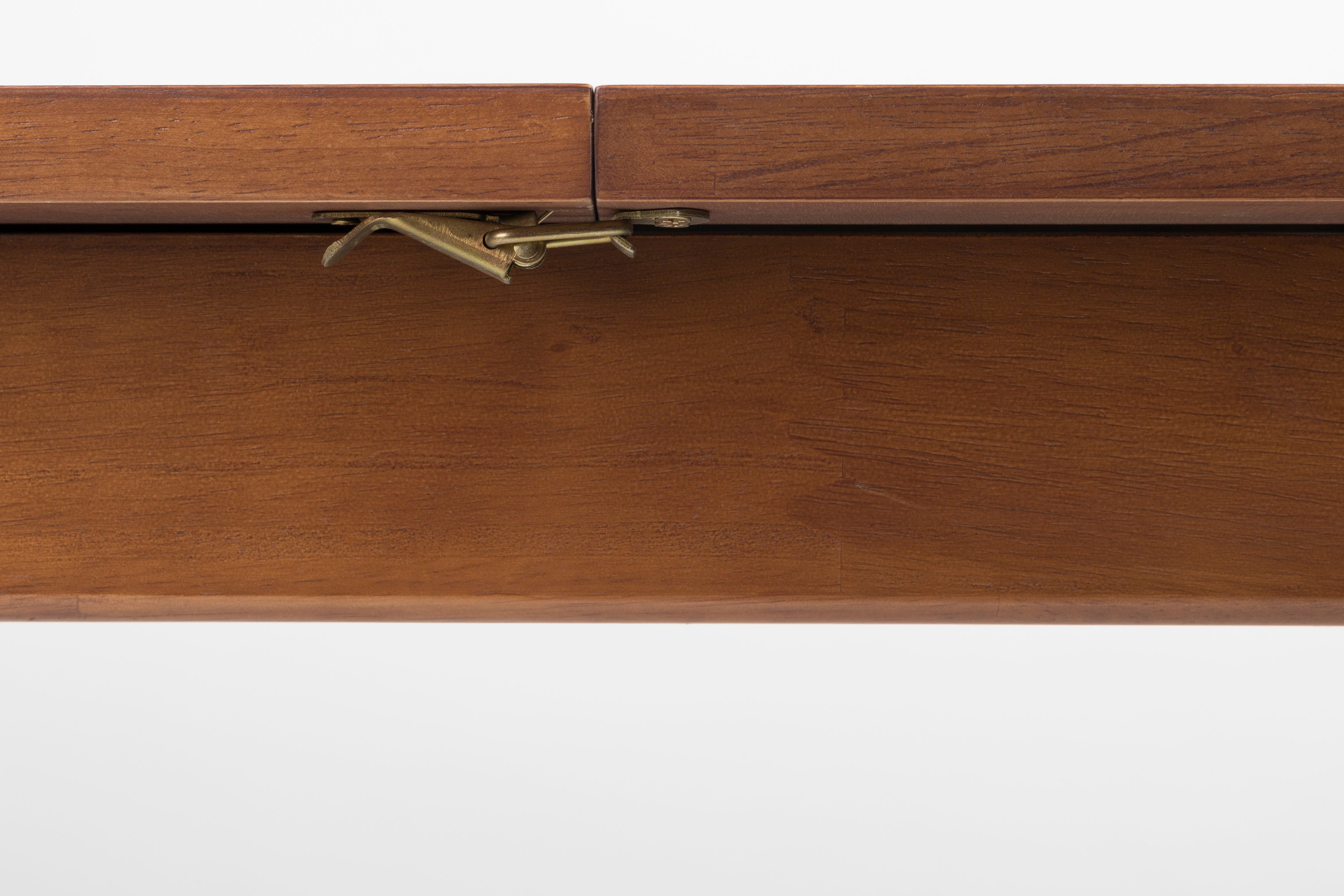 ELLEN Extendable Table in Dark Brown Rubberwood