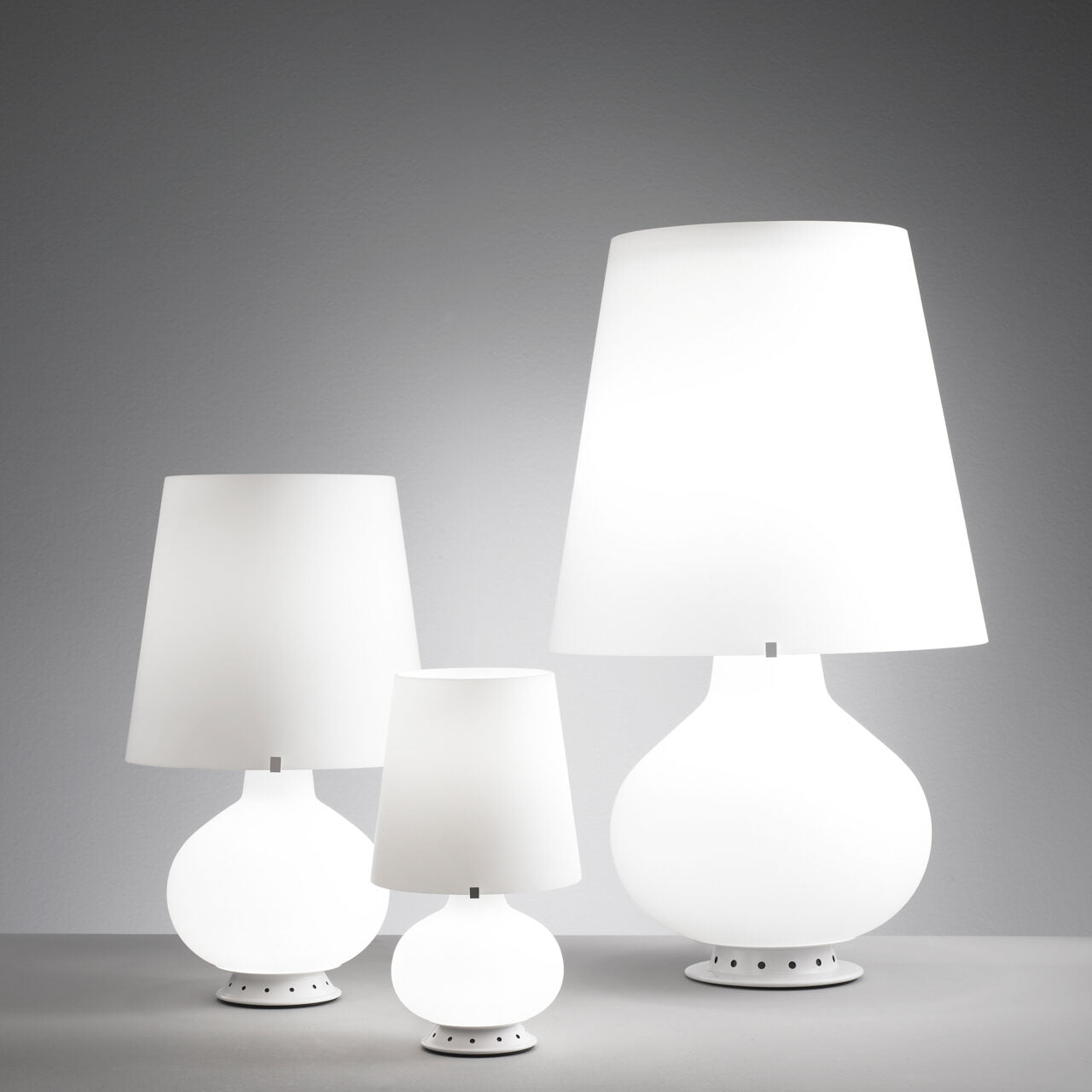 Tischlampe FONTANA 1853 weißes satinierte Glas mundgeblasen