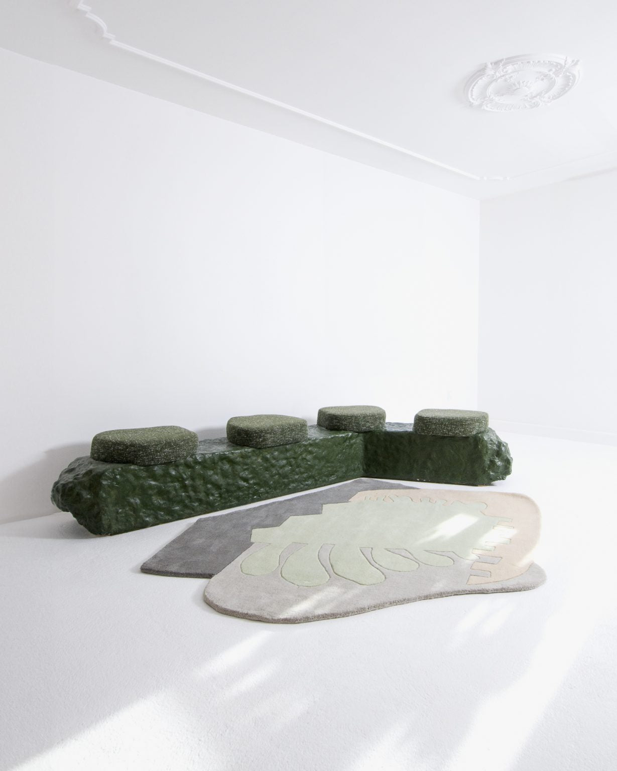 Asymmetrischer Dekorationsteppich FUSION grün mit grau