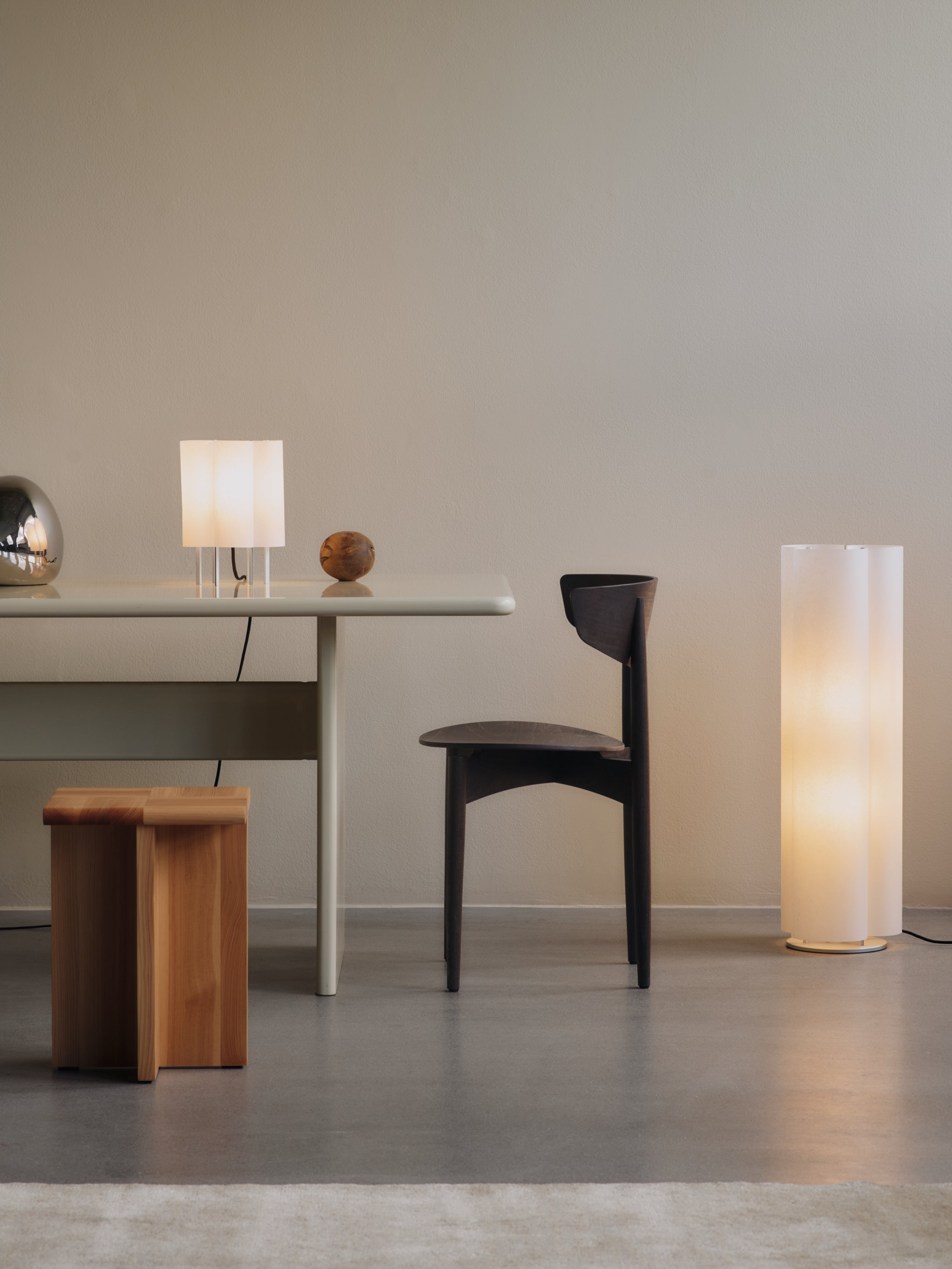 Beistelltisch SALA PIECE aus massivem Douglasienholz