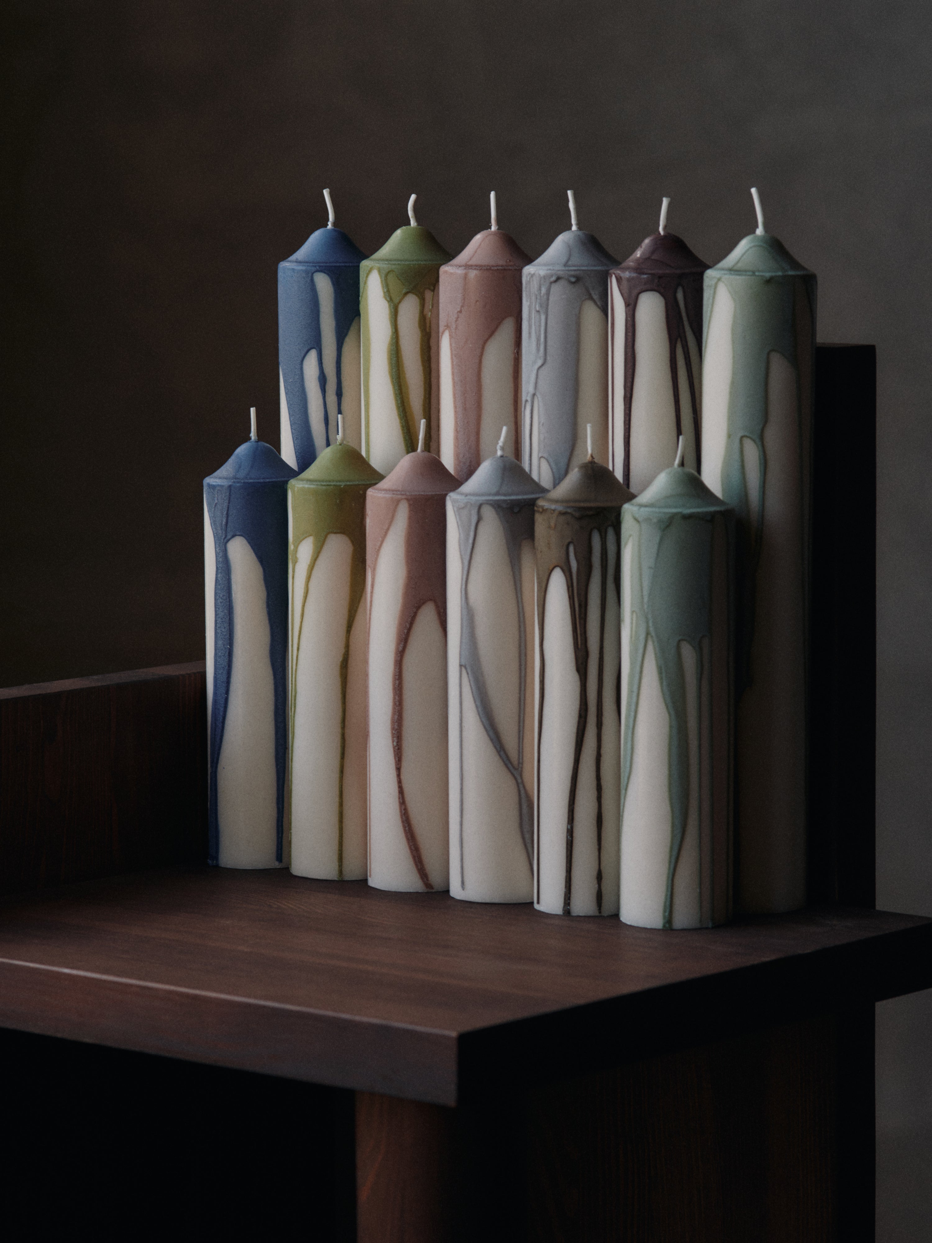 DRYP Candle beige with gray