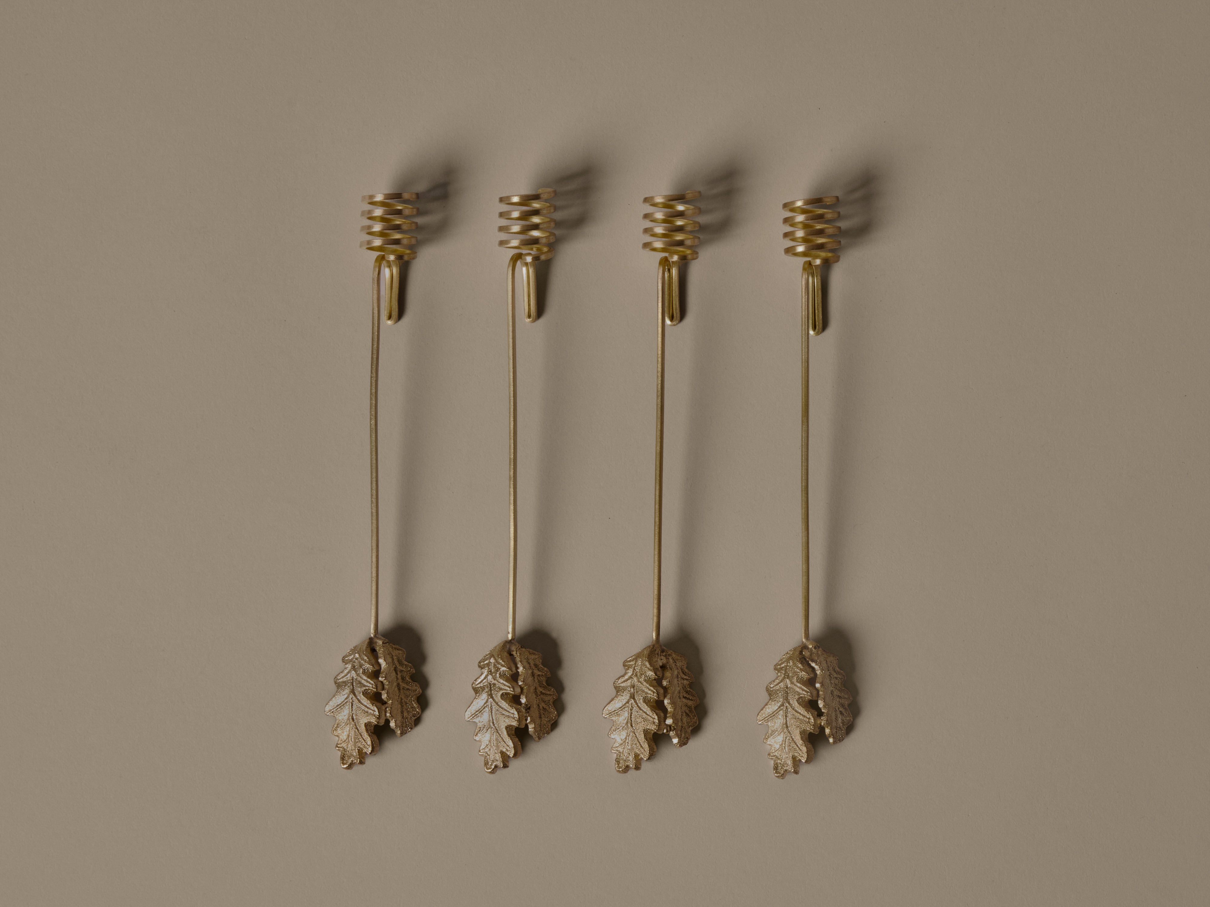 Set von Weihnachtsbaumkerzenhaltern OAK LEAF aus Messing