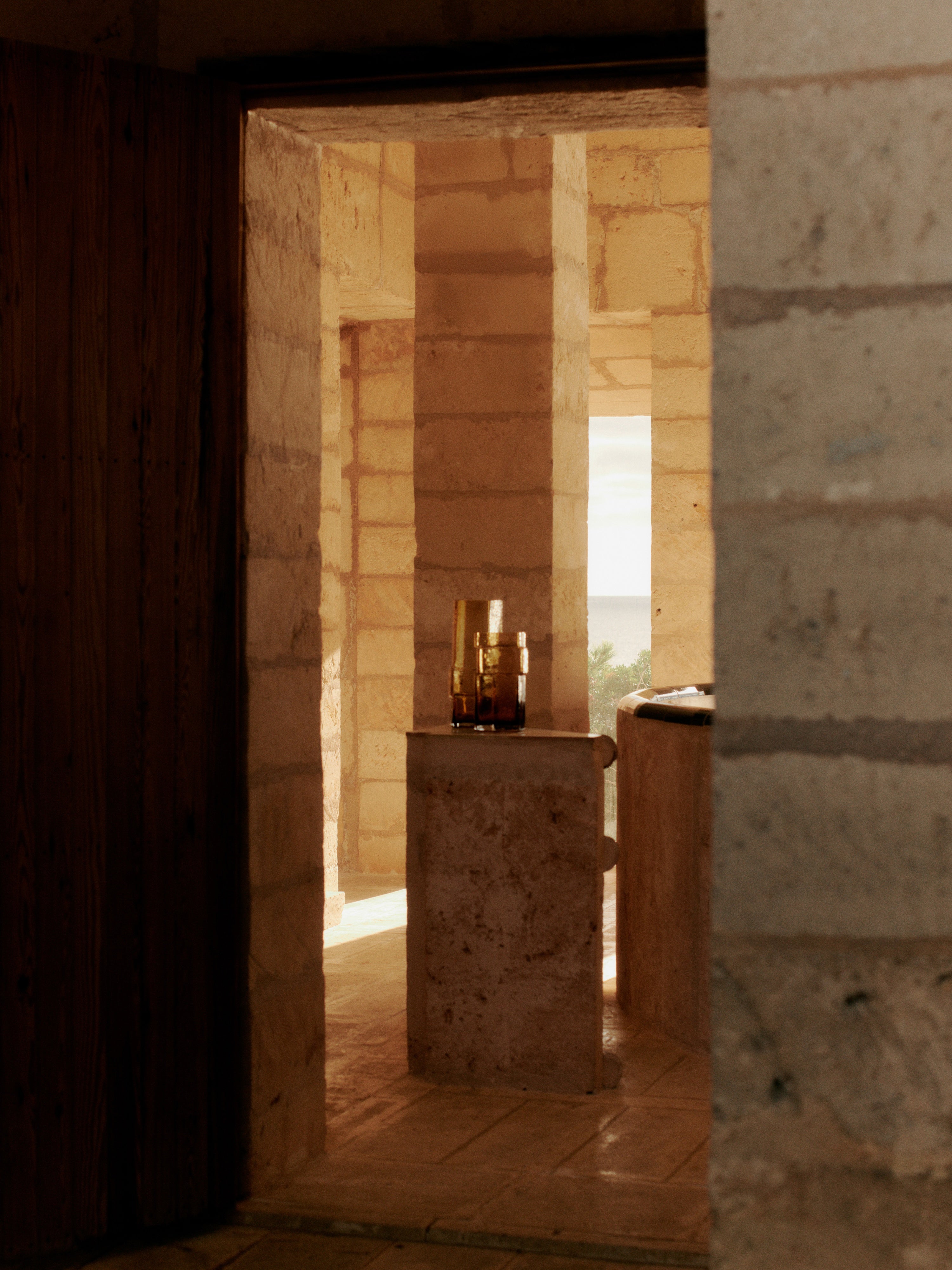 MURO TALL vase amber glass