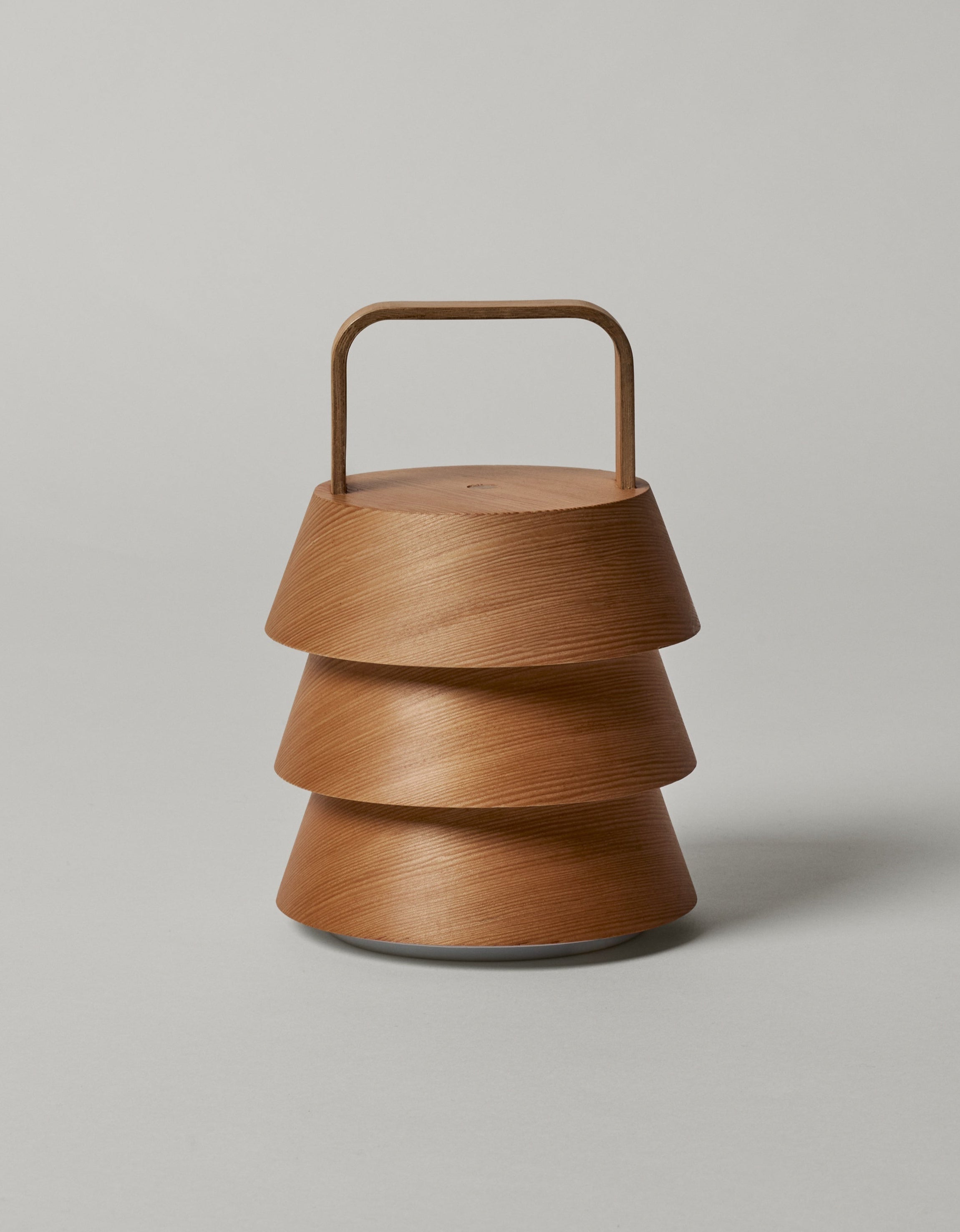 Tragbare Außen-Tischlampe LUVER lite aus Douglasienholz