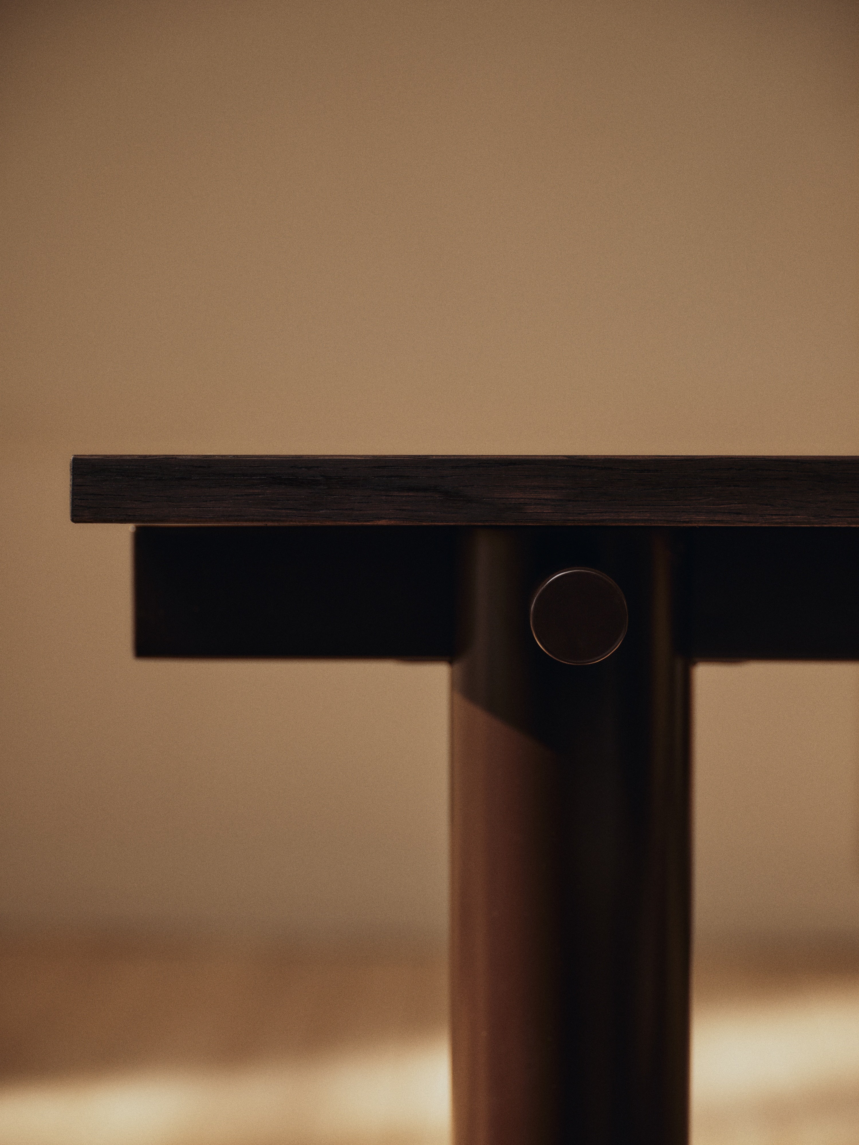 ATURA Table with Dark Oak Top and Chocolate Base