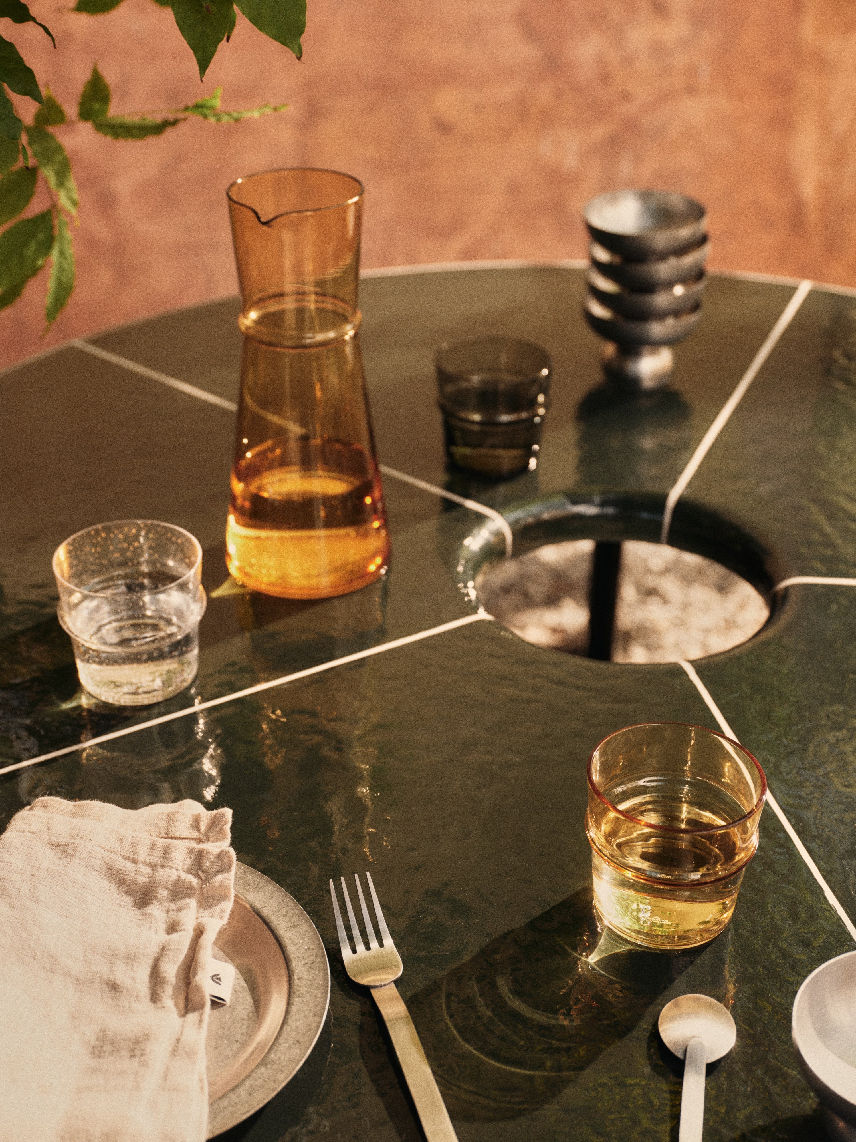 BOYA Glass Carafe in Transparent Amber
