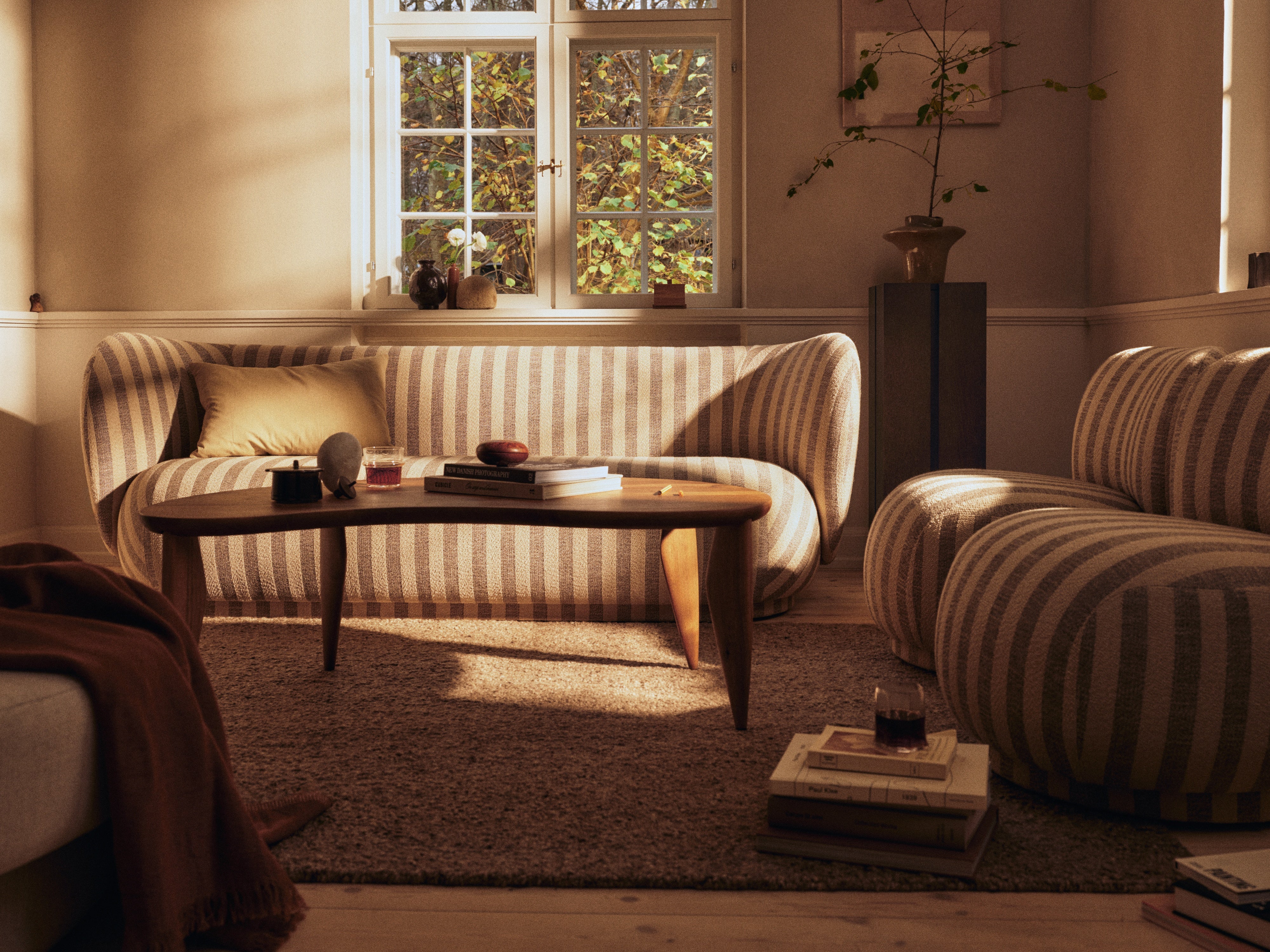 RICO PICCOLO LOUNGE Armchair Louisiana Sand with Broken White