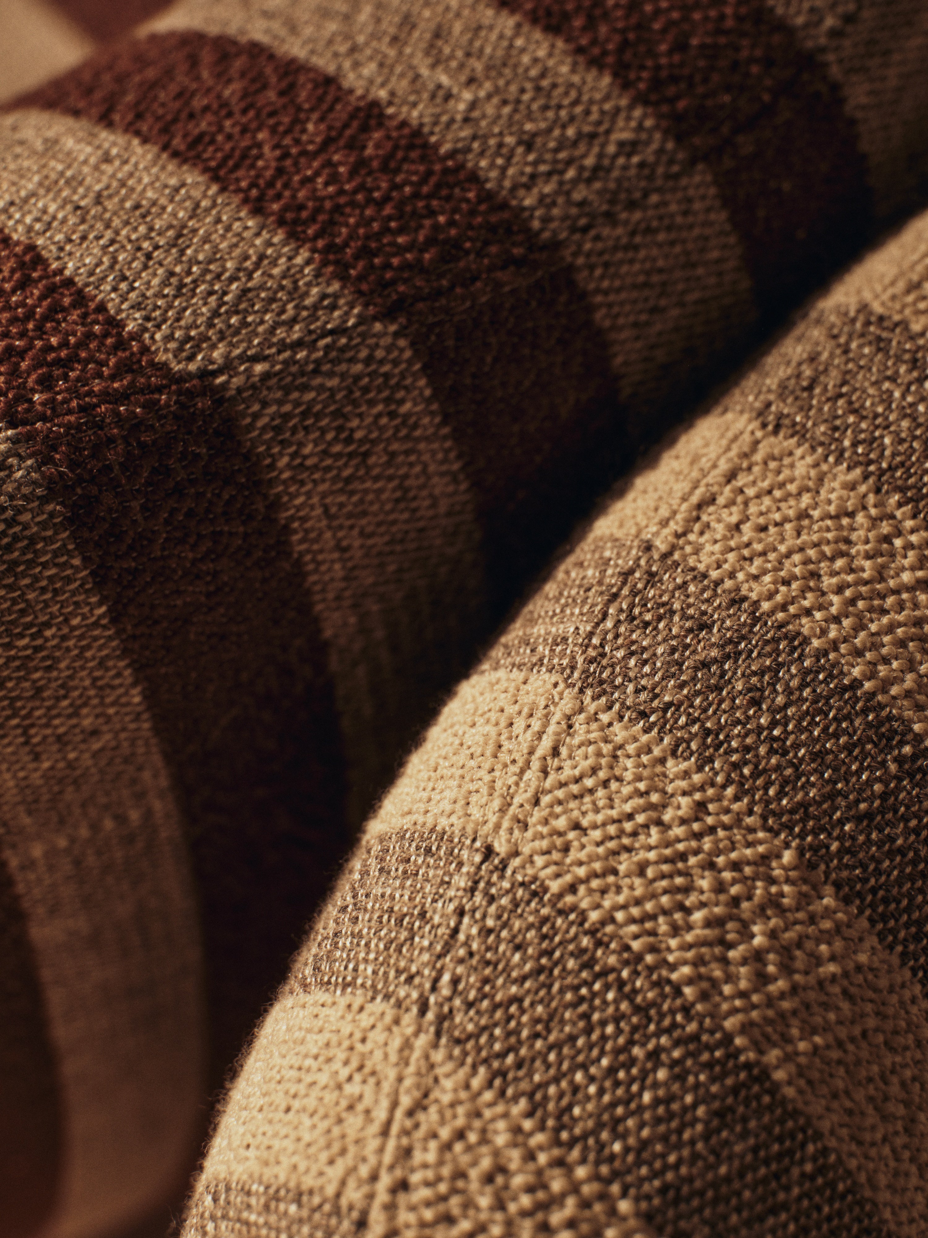 RICO Louisiana Chocolate Pouf with Sand