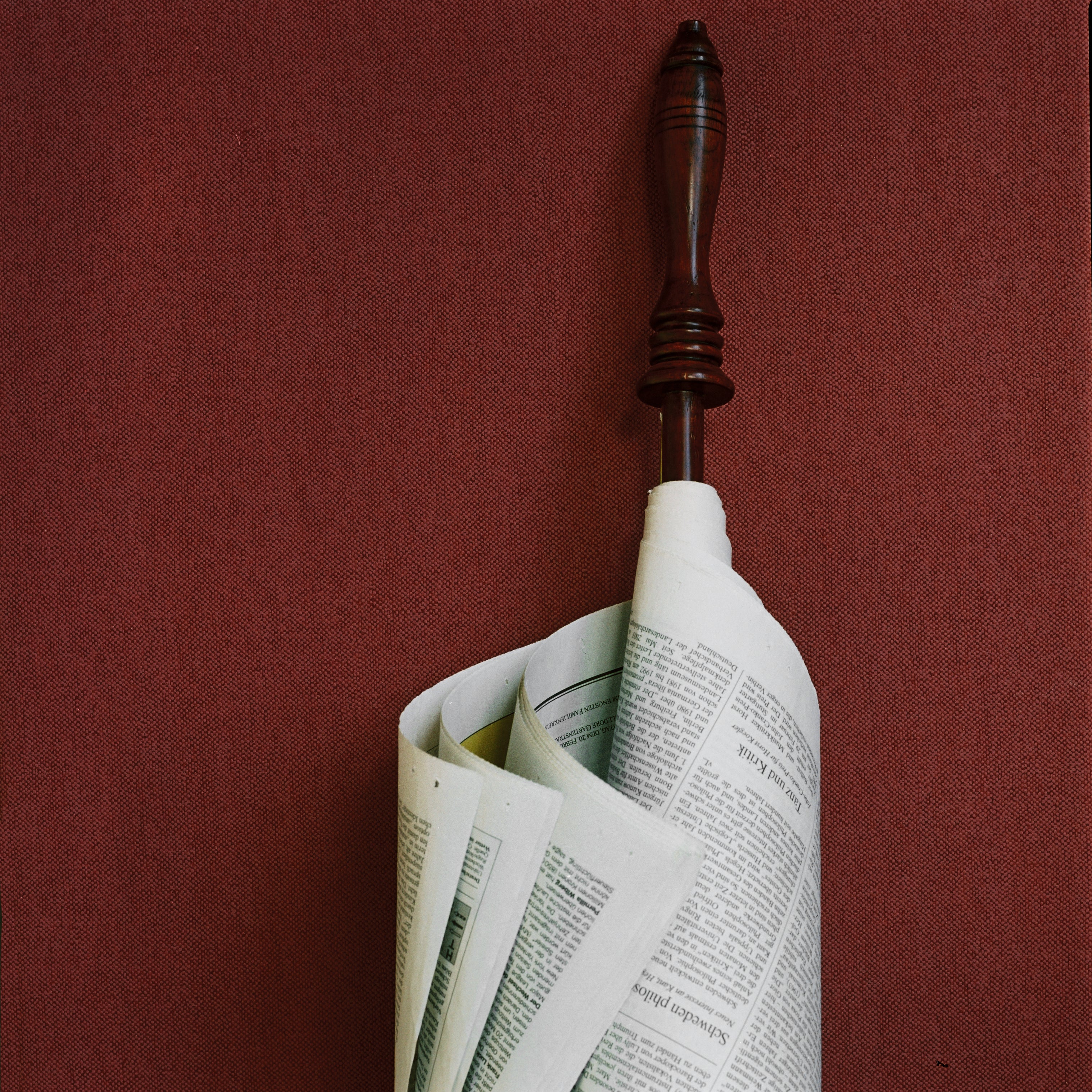 Strukturierte Tapete in Leinwandoptik LIN burgunderrot