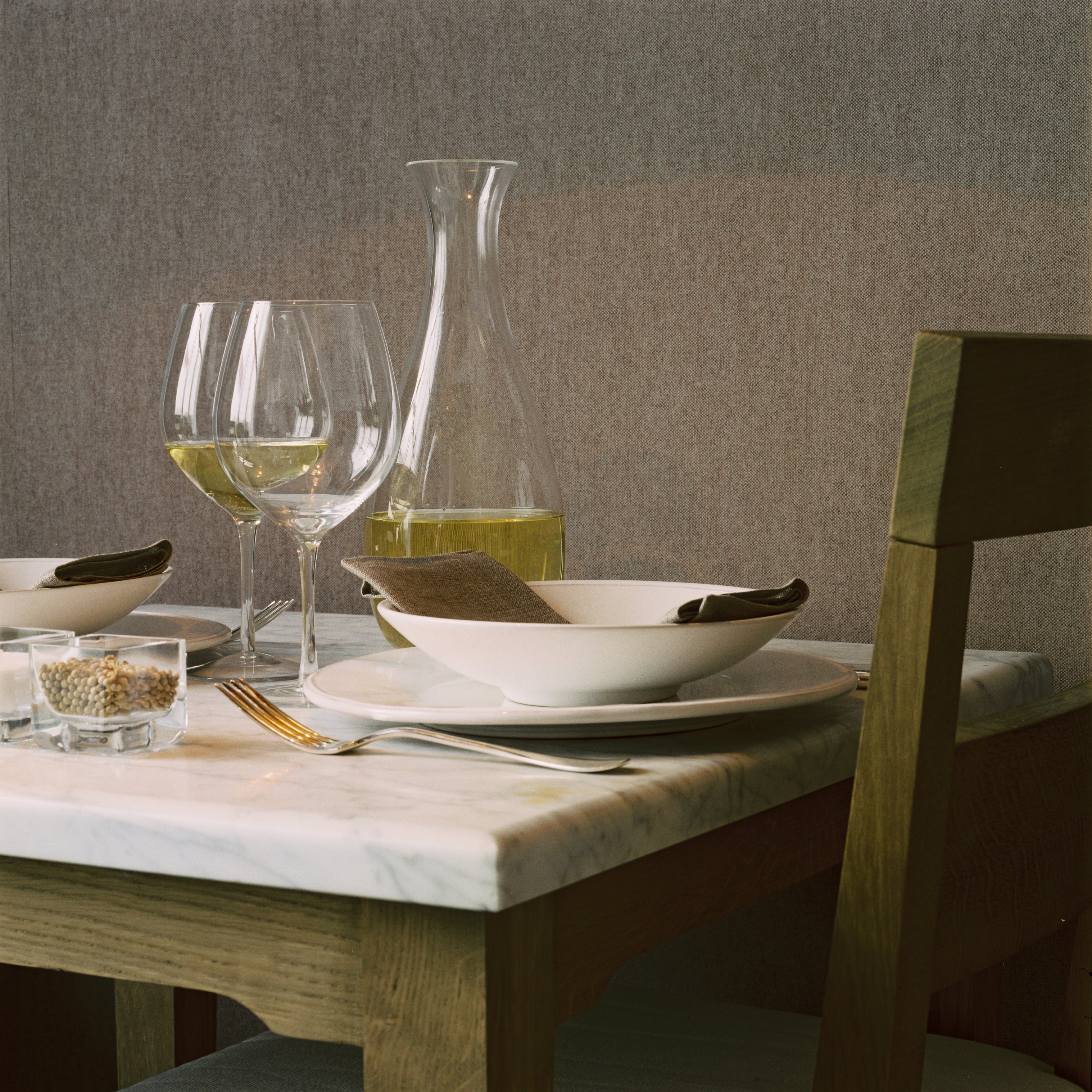 Strukturierte Tapete in Leinwandoptik LIN burgunderrot