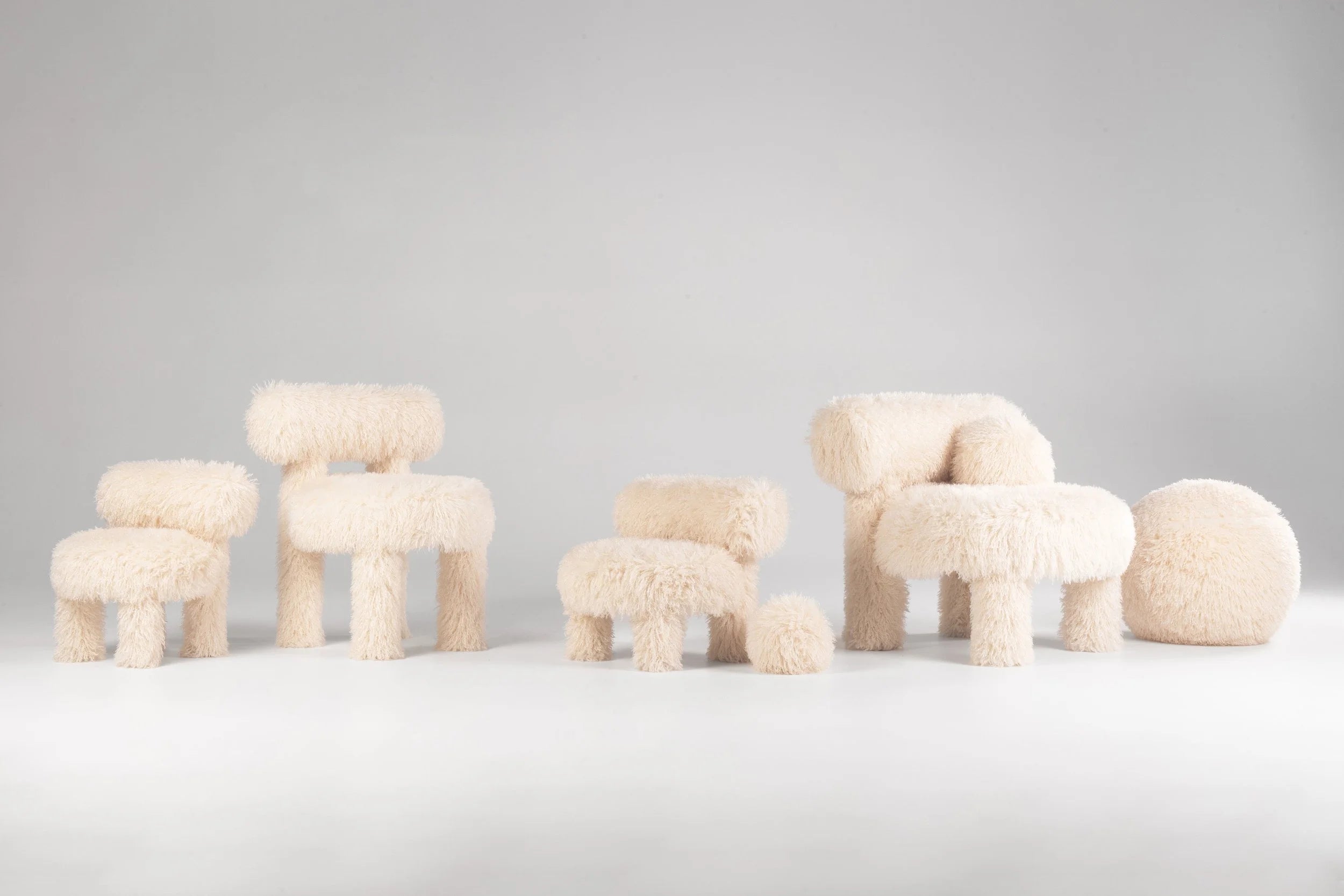 GROPIUS CS1 Armchair - FLUFFY EDITION artificial fur