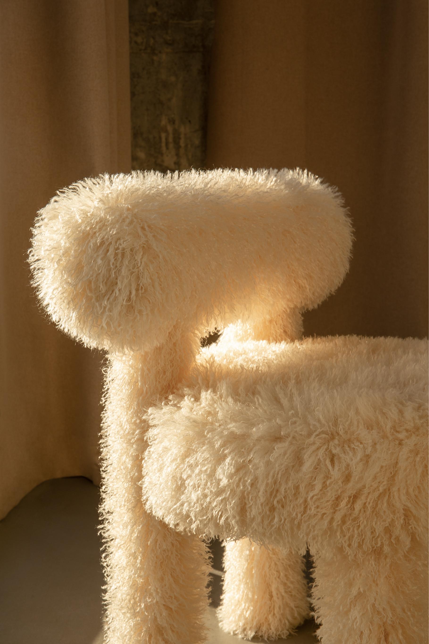 Stuhl GROPIUS CS1 - FLUFFY EDITION Kunstfell
