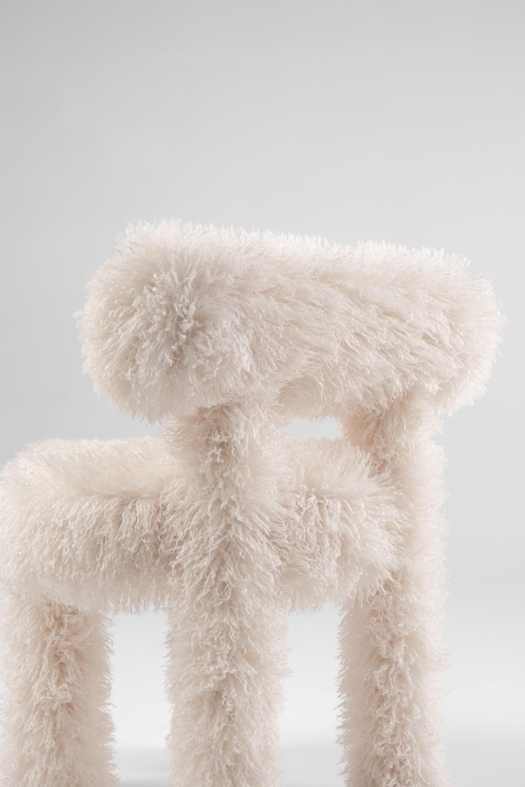 Stuhl GROPIUS CS1 - FLUFFY EDITION Kunstfell