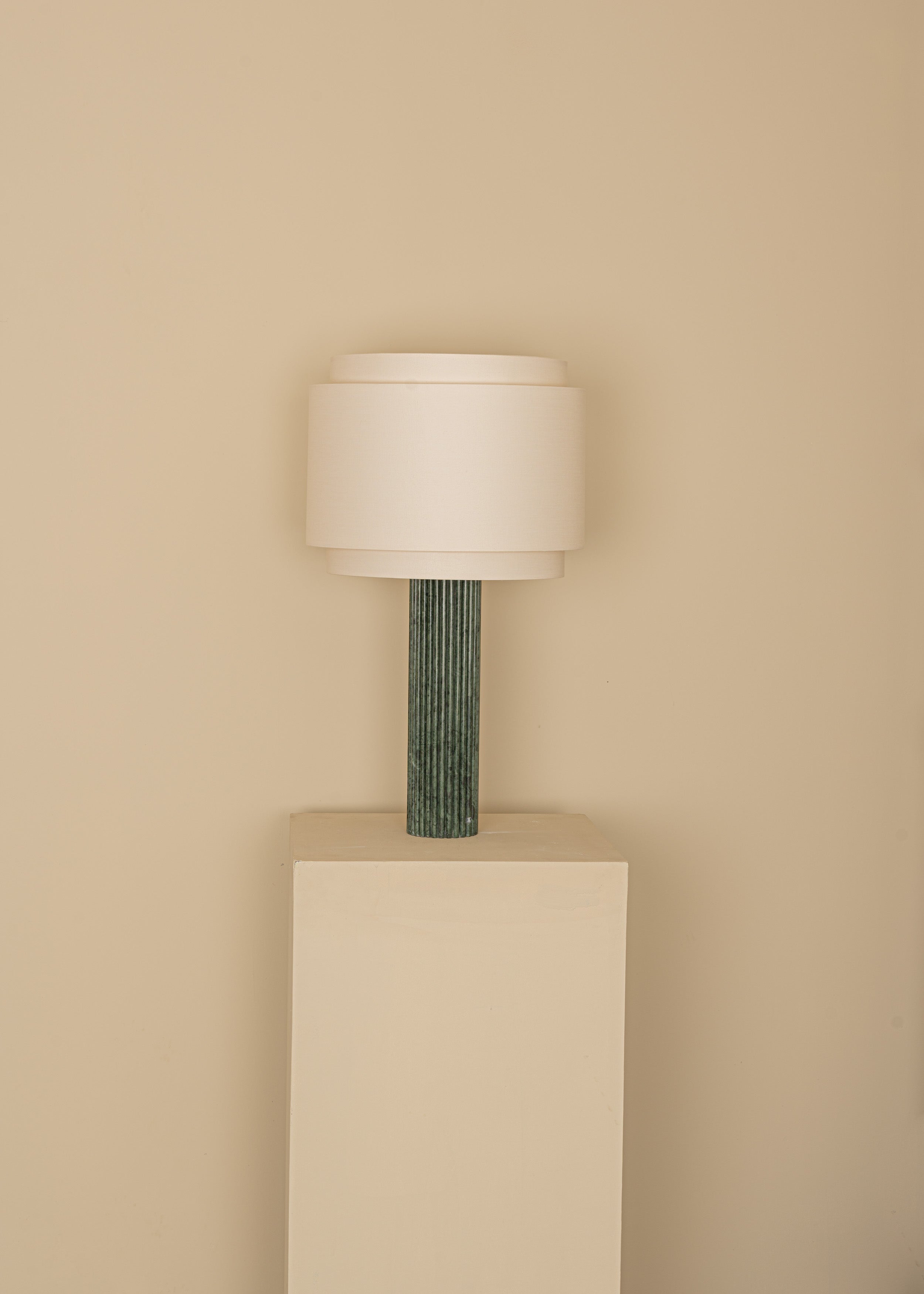 Tischlampe FLUTA grüner Marmor