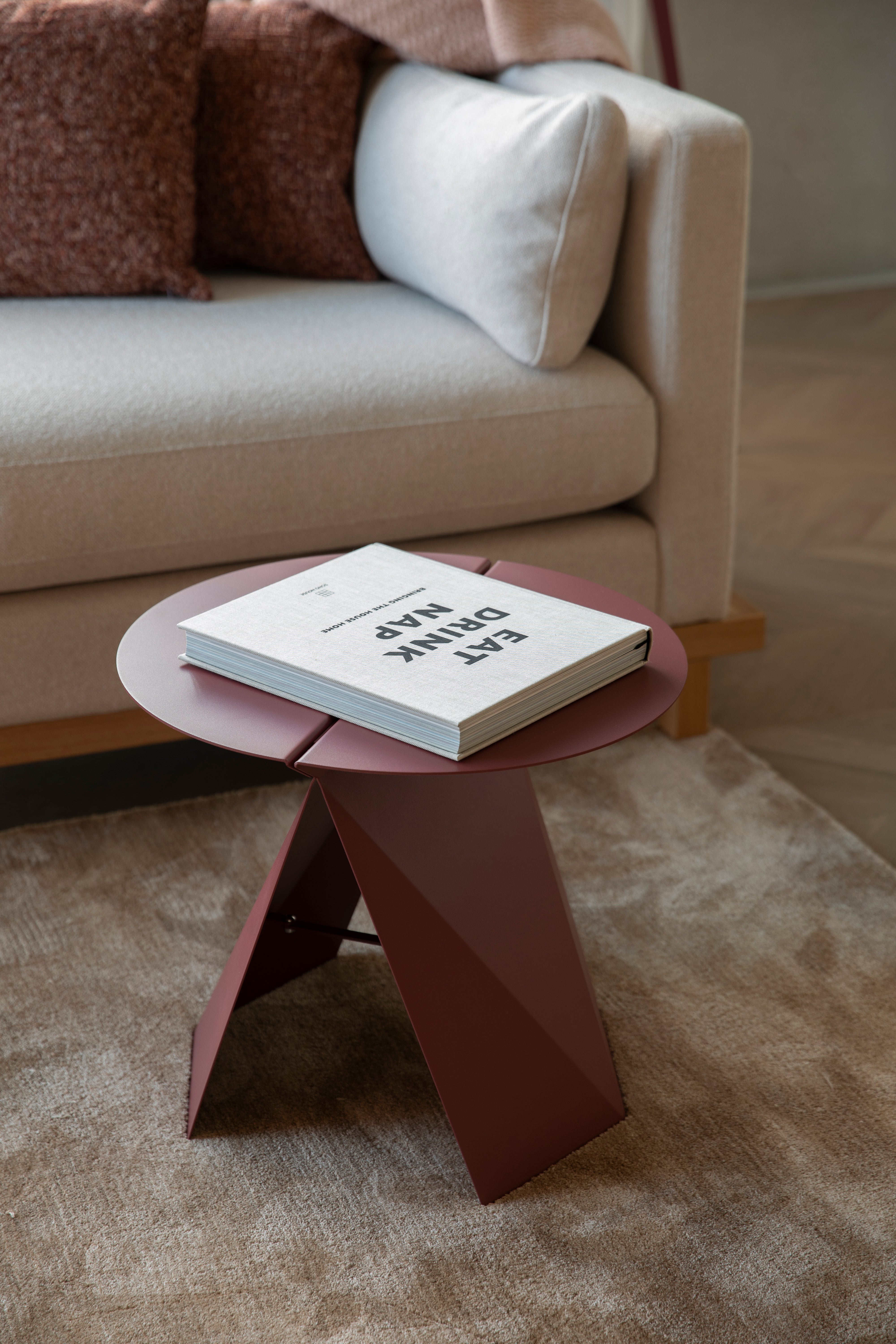 FOLDY Burgundy Side Table