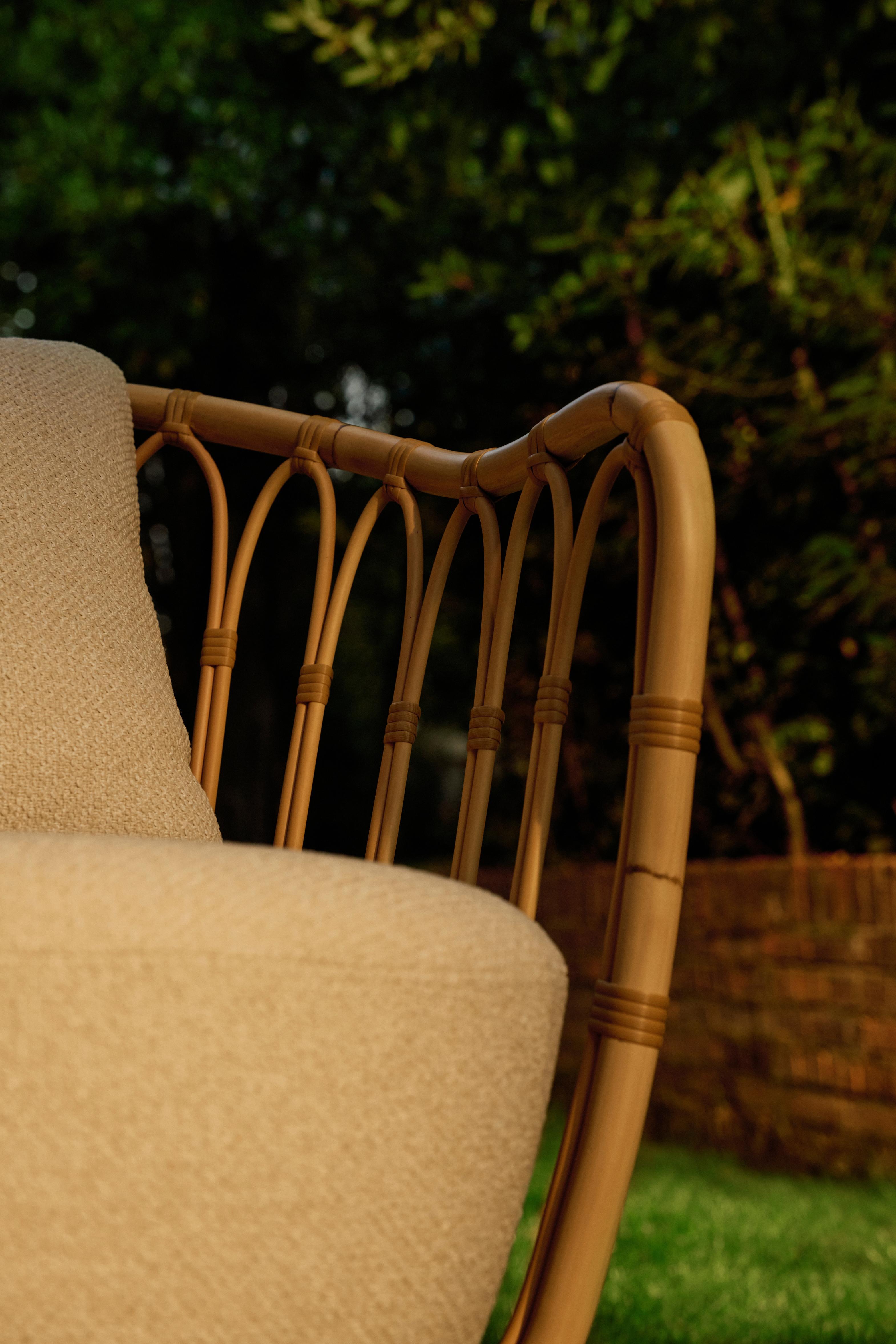 Gartenstuhl GRACE gepolstert mit Rattanbasis