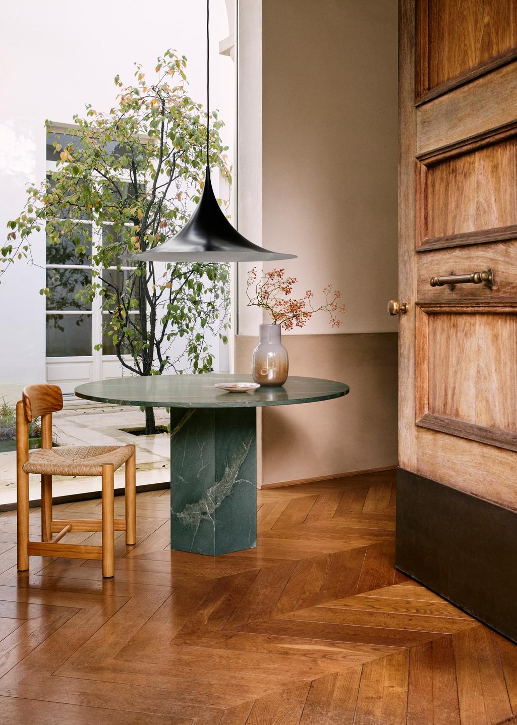 DAUMILLER chair in black pine wood with woven seat